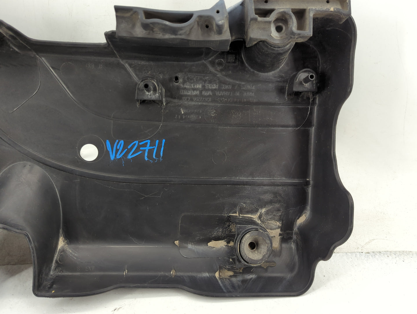 2023 Chevrolet Equinox Engine Cover - Oemusedautoparts1.com