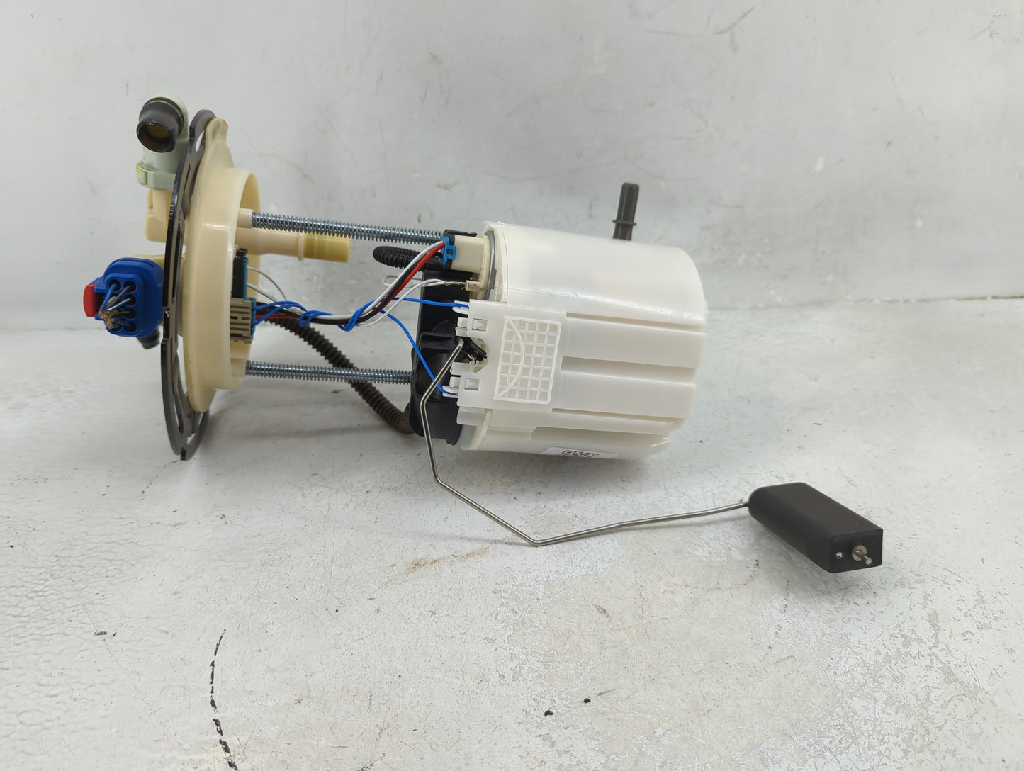 2020-2022 Chevrolet Equinox Electrical Gas Fuel Pump Assembly - Oemusedautoparts1.com