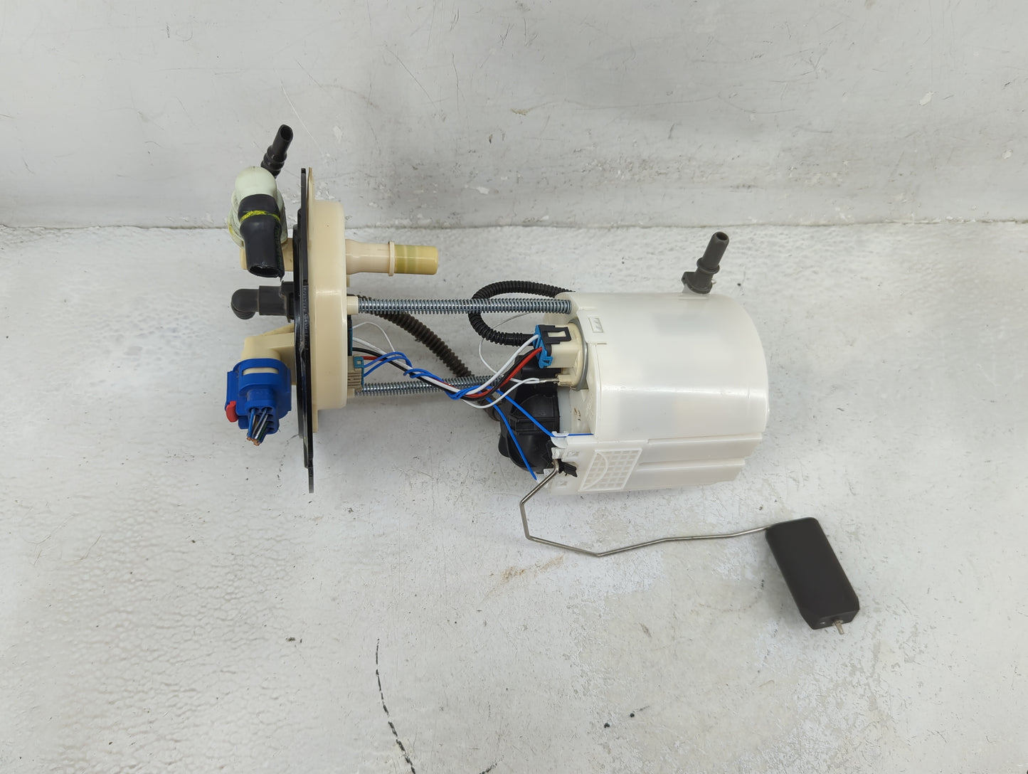 2020-2022 Chevrolet Equinox Electrical Gas Fuel Pump Assembly - Oemusedautoparts1.com