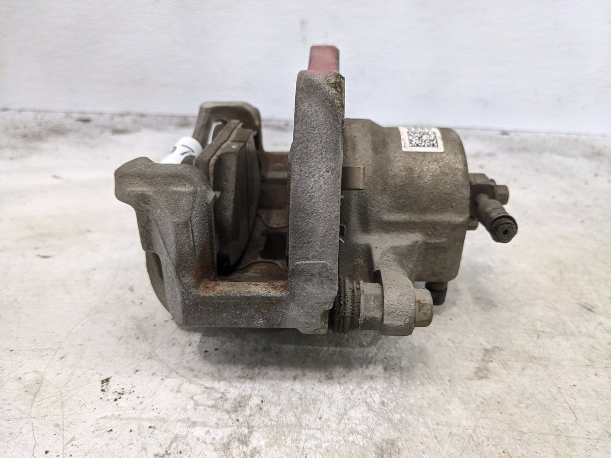 2018-2020 Chevrolet Equinox Front Driver Left Brake Caliper - Oemusedautoparts1.com