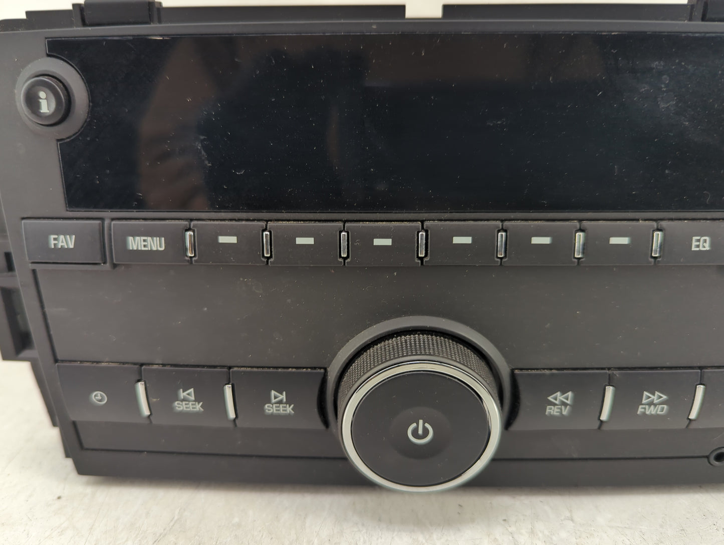 2015-2021 Chevrolet Express 2500 Radio AM FM Cd Player Receiver Replacement P/N:85586031 Fits OEM Used Auto Parts - Oemuseda