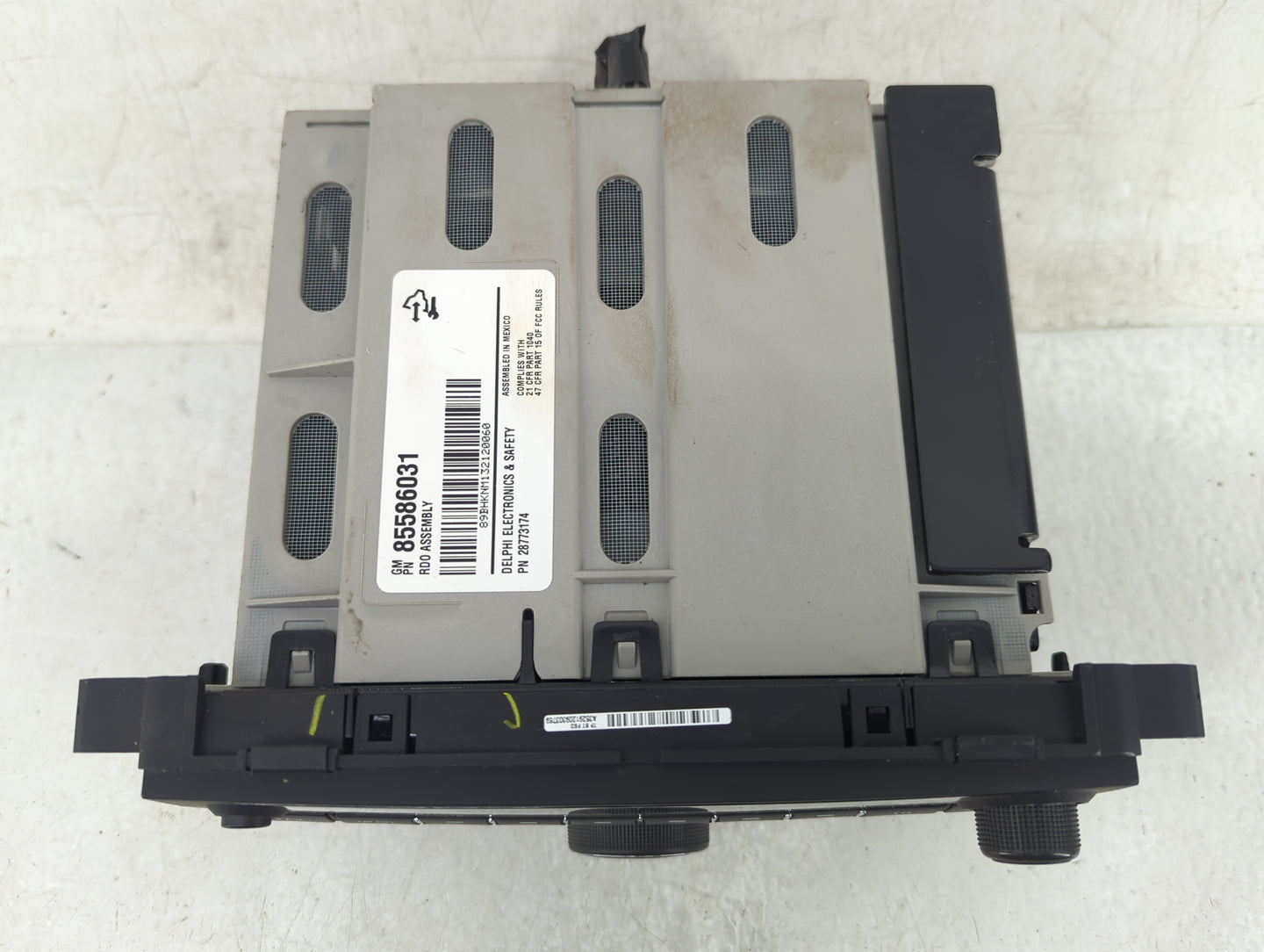2015-2021 Chevrolet Express 2500 Radio AM FM Cd Player Receiver Replacement P/N:85586031 Fits OEM Used Auto Parts - Oemuseda
