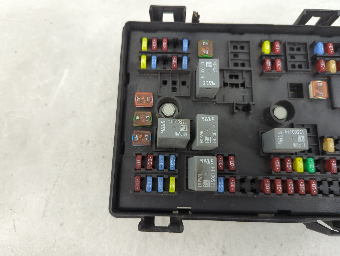 2021 Chevrolet Express 2500 Fusebox Fuse Box Panel Relay Module P/N:84794657 Fits OEM Used Auto Parts - Oemusedautoparts1.co