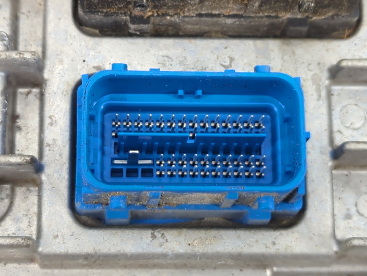 2021 Chevrolet Express 2500 PCM Engine Control Computer ECU ECM PCU OEM P/N:12725732 12725133 Fits Fits 2019 2020 2022 OEM U