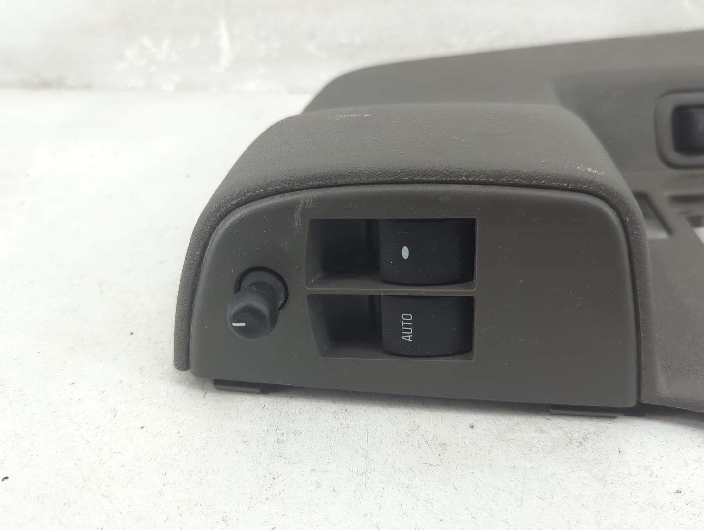 2008-2021 Chevrolet Express 2500 Master Power Window Switch Replacement Driver Side Left P/N:84805987 183126556 Fits OEM Use