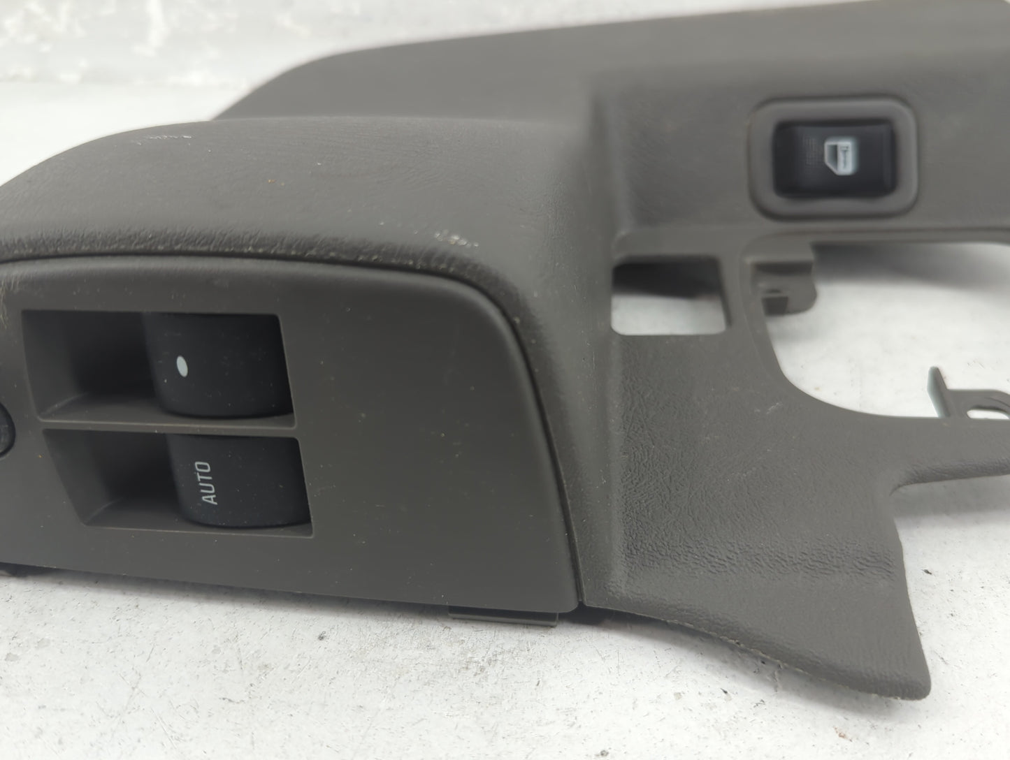 2008-2021 Chevrolet Express 2500 Master Power Window Switch Replacement Driver Side Left P/N:84805987 183126556 Fits OEM Use
