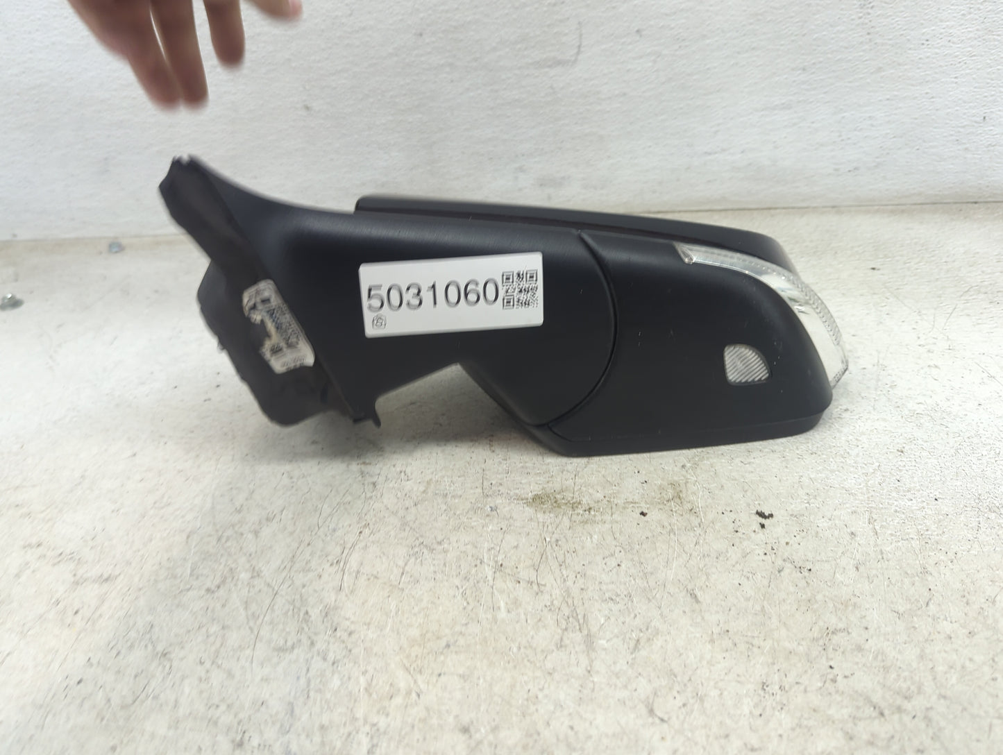 2008-2021 Chevrolet Express 2500 Driver Side View Mirror - Left Door Mirror OEM Used - Oemusedautoparts1.com
