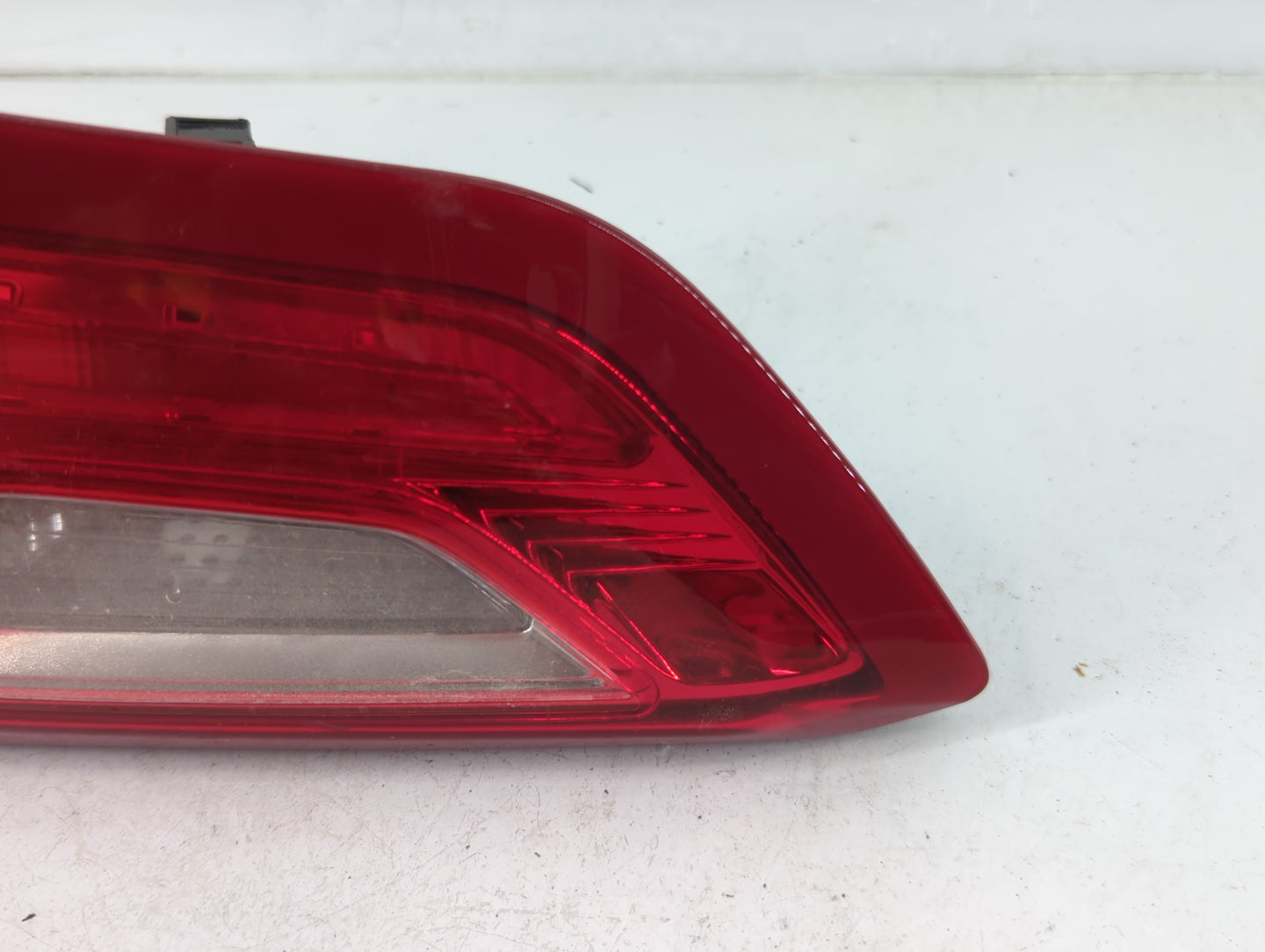 2019-2021 Chevrolet Malibu Tail Light Assembly Passenger Right OEM P/N:84130997 Fits Fits 2019 2020 2021 OEM Used Auto Parts