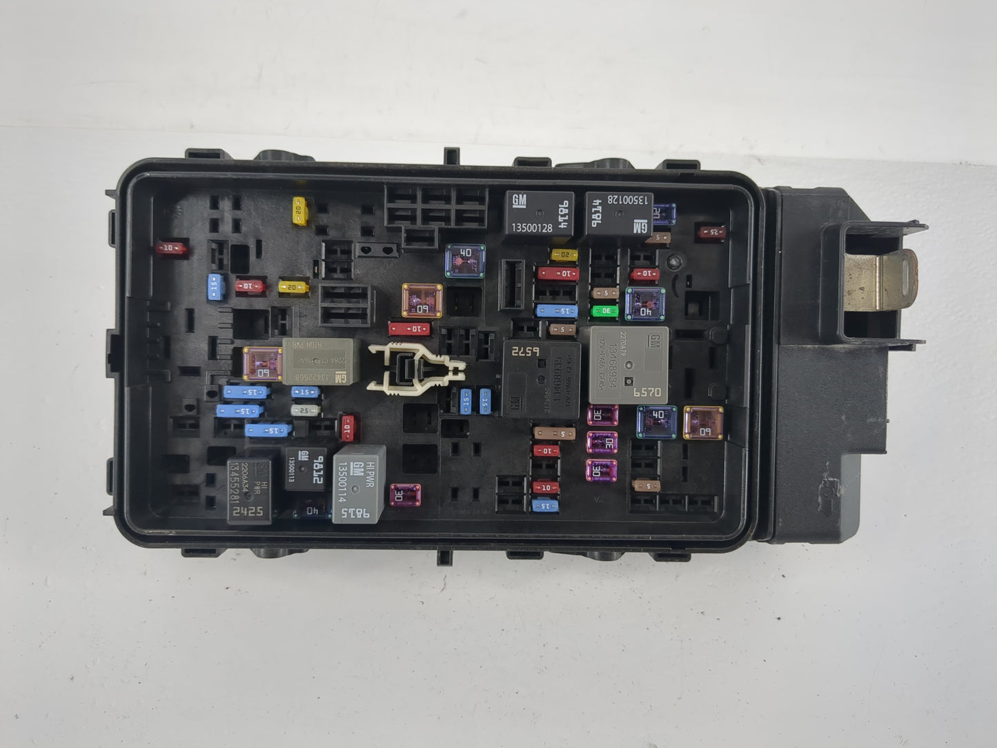 2023 Chevrolet Malibu Fusebox Fuse Box Panel Relay Module P/N:42830287 Fits OEM Used Auto Parts - Oemusedautoparts1.com
