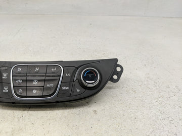 2018-2021 Chevrolet Malibu Climate Control Module Temperature AC/Heater Replacement P/N:000235226 84684288 Fits OEM Used Auto Parts