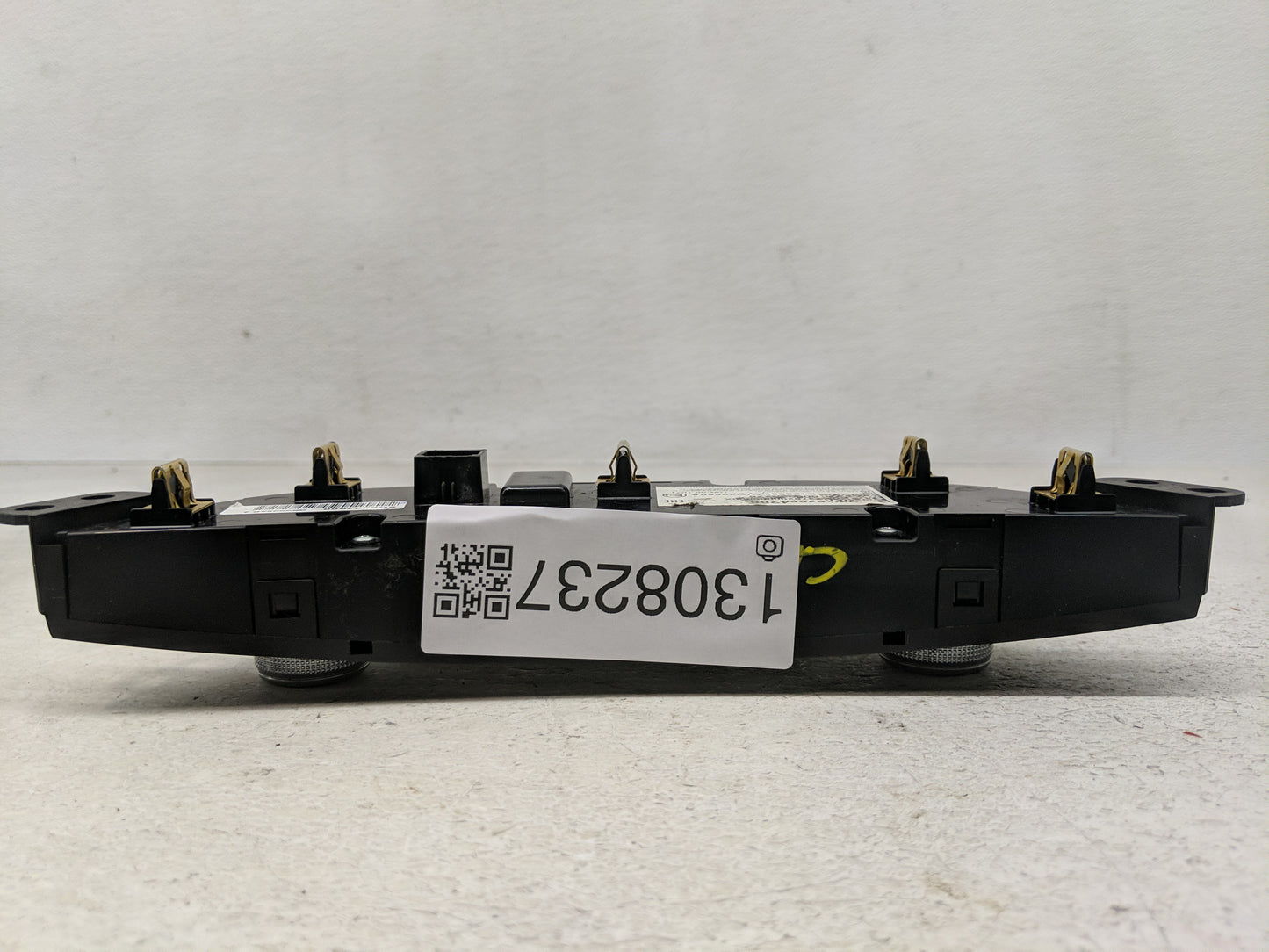 2018-2021 Chevrolet Malibu Climate Control Module Temperature AC/Heater Replacement P/N:000235226 84684288 Fits OEM Used Aut