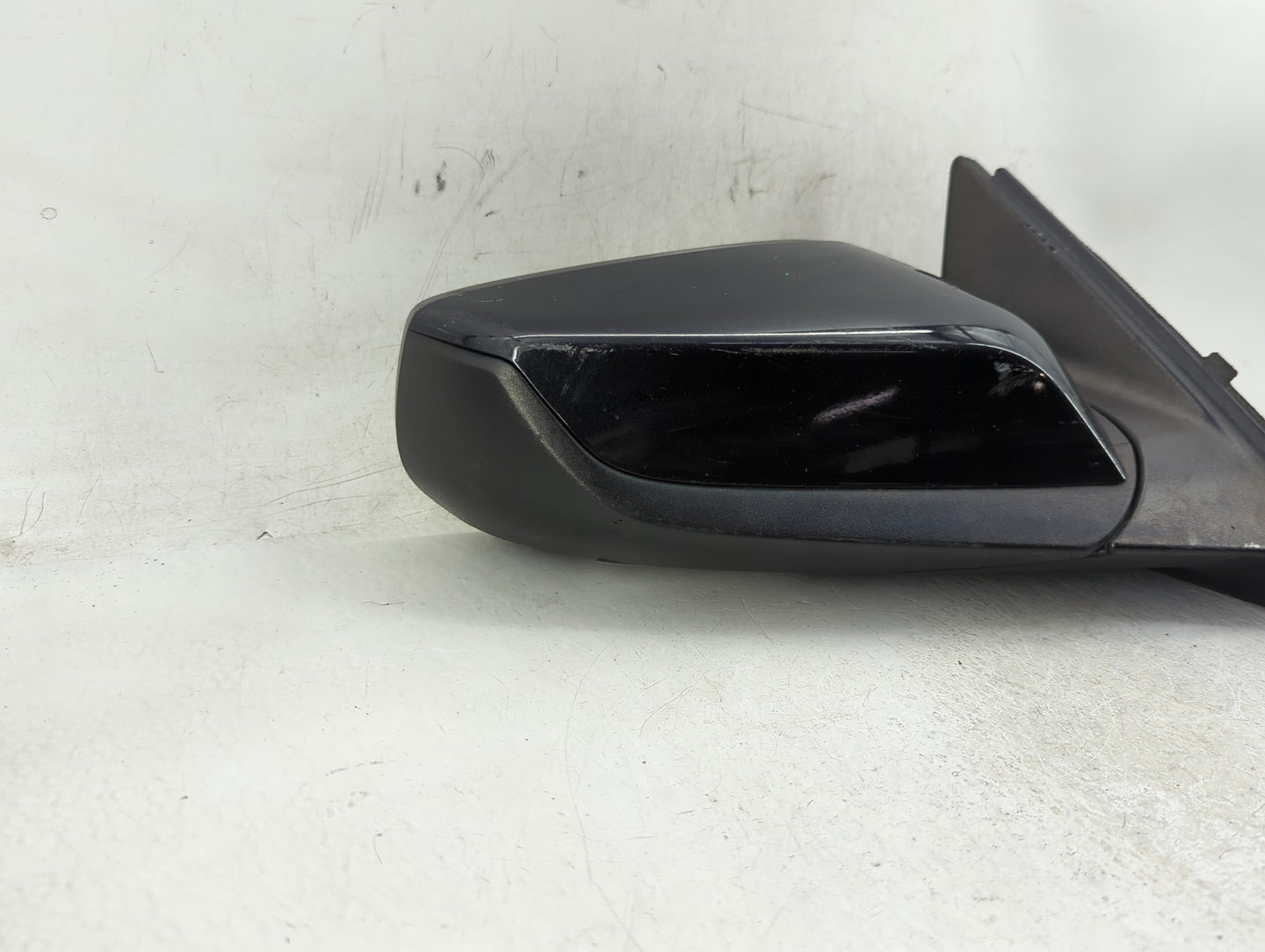 2019-2021 Chevrolet Malibu Passenger Side View Mirror - Right Door Mirror OEM Used - Oemusedautoparts1.com