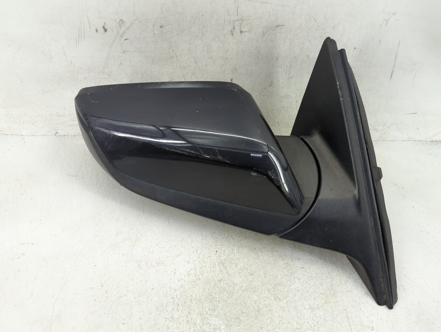 2019-2021 Chevrolet Malibu Passenger Side View Mirror - Right Door Mirror OEM Used - Oemusedautoparts1.com
