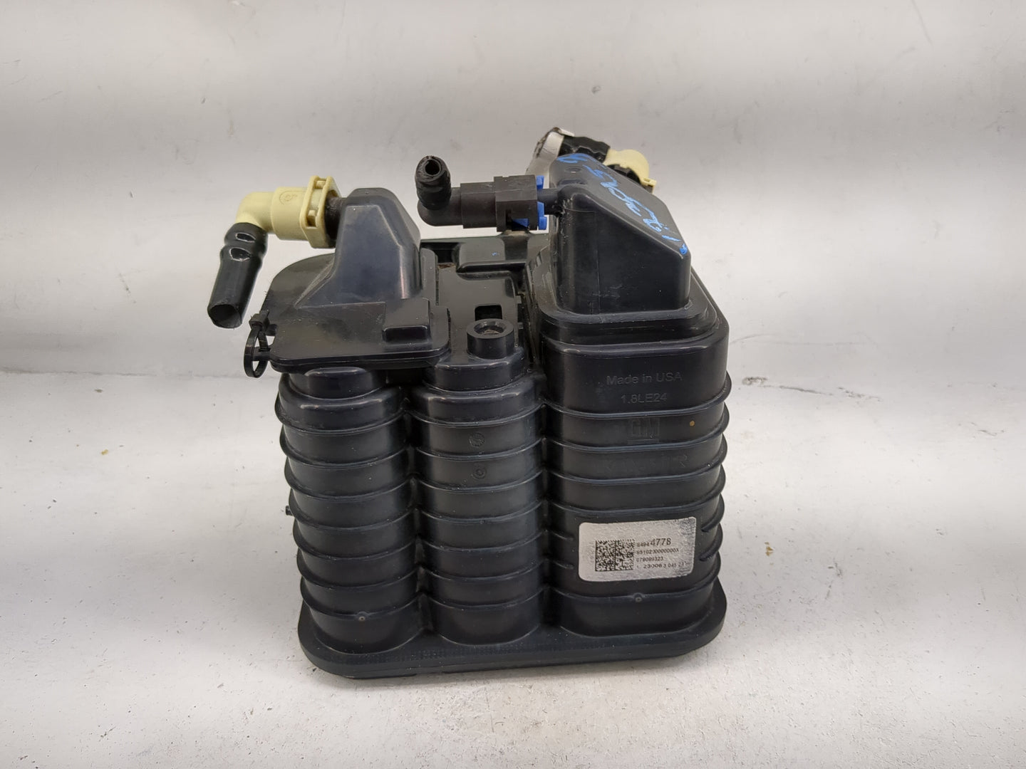 2023 Chevrolet Malibu Fuel Vapor Charcoal Canister - Oemusedautoparts1.com