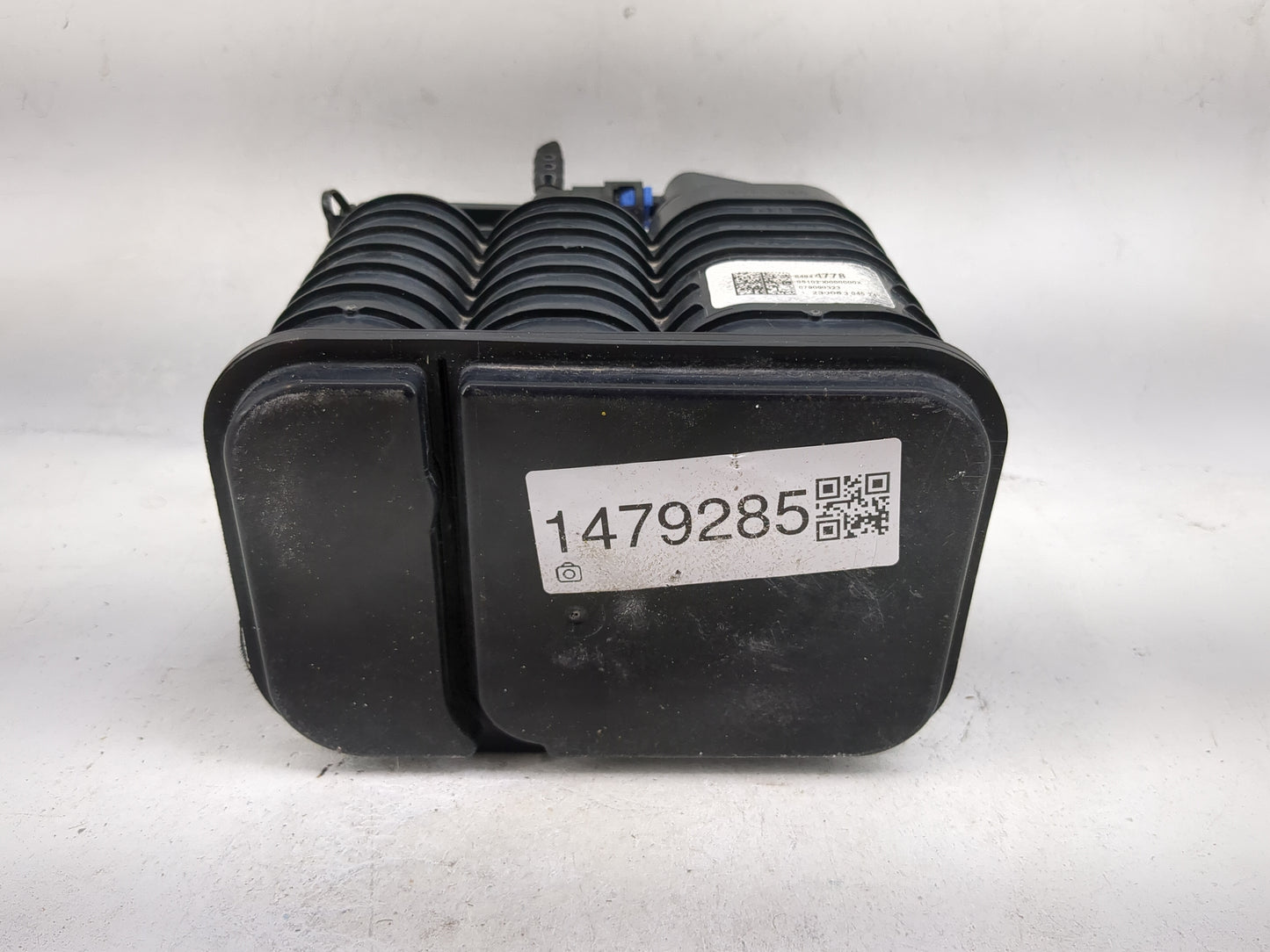 2023 Chevrolet Malibu Fuel Vapor Charcoal Canister - Oemusedautoparts1.com