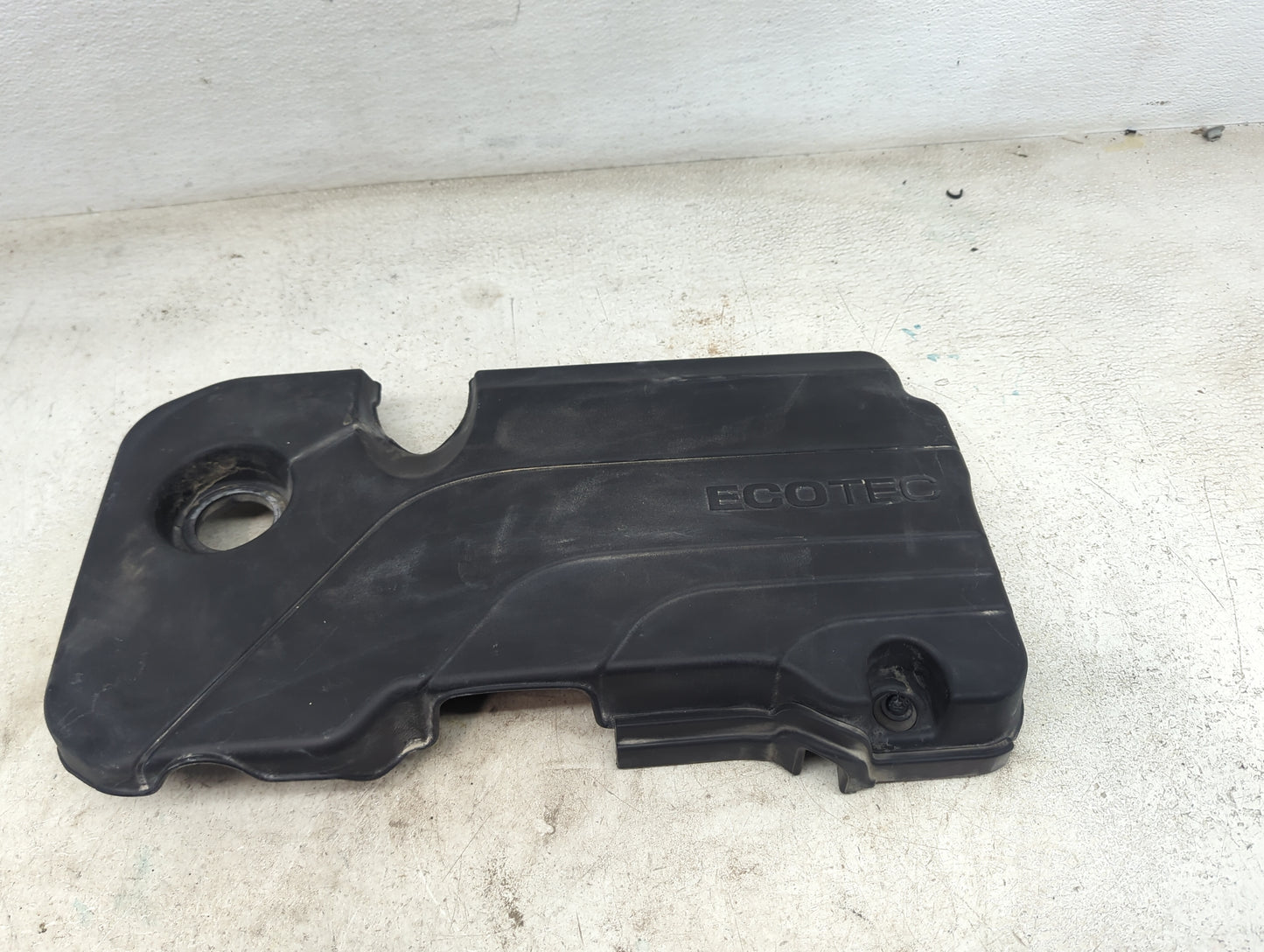2023 Chevrolet Malibu Engine Cover - Oemusedautoparts1.com