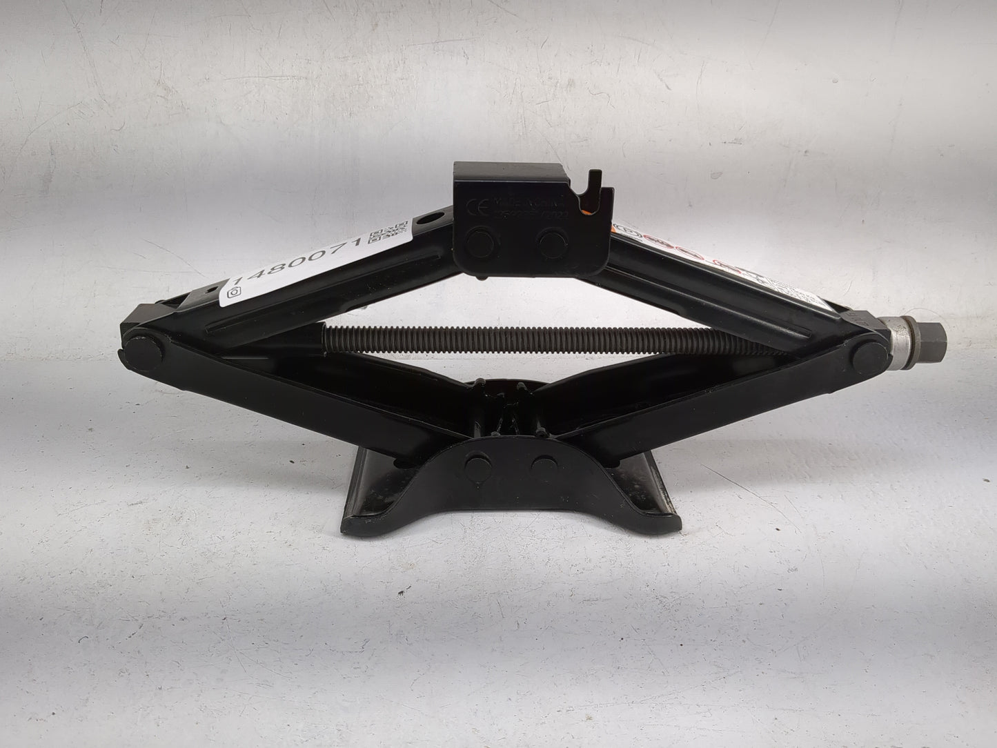 2023 Chevrolet Malibu Spare Scissor Car Jack Black - Oemusedautoparts1.com
