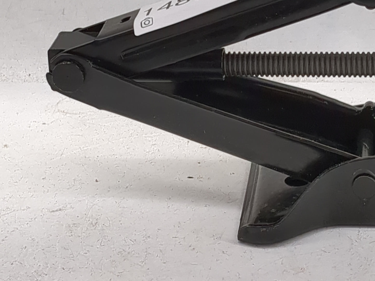 2023 Chevrolet Malibu Spare Scissor Car Jack Black - Oemusedautoparts1.com