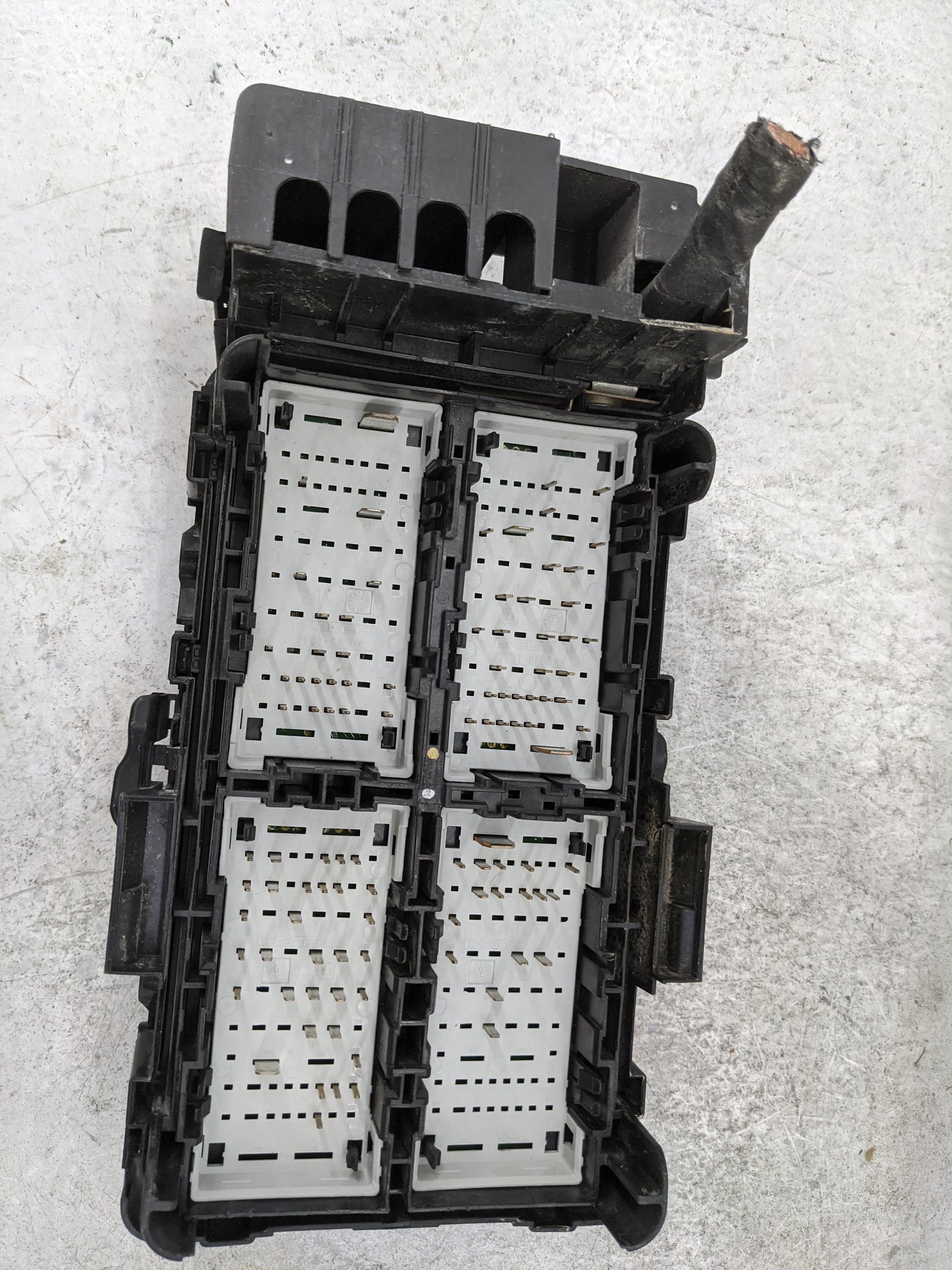 2023 Chevrolet Malibu Fusebox Fuse Box Panel Relay Module P/N:42830287 Fits OEM Used Auto Parts - Oemusedautoparts1.com