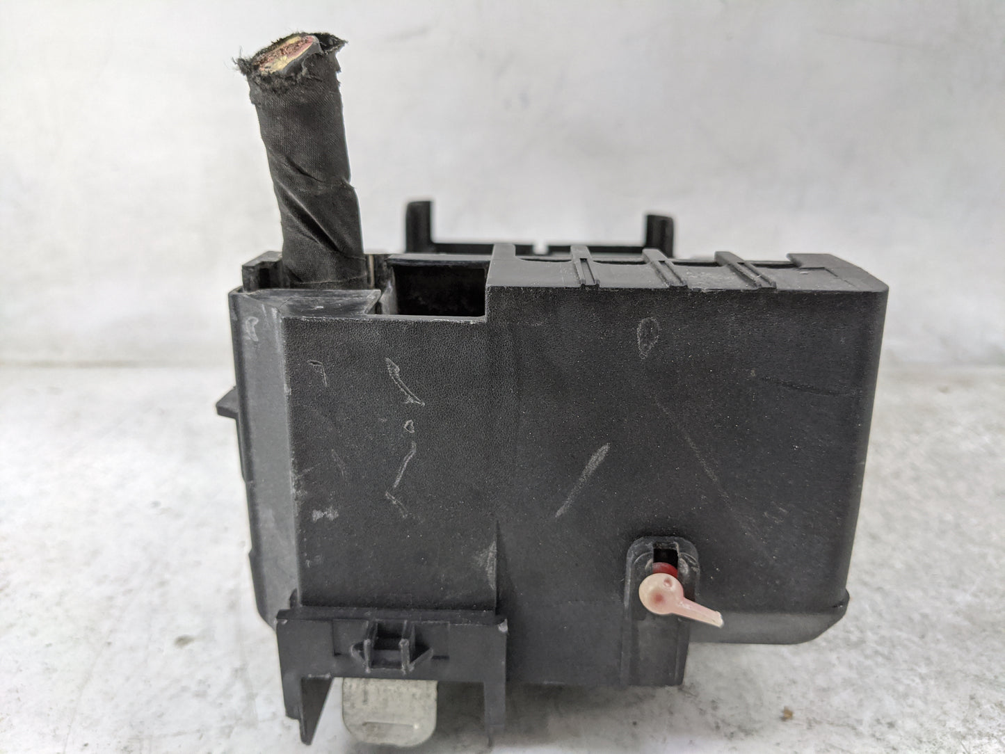 2023 Chevrolet Malibu Fusebox Fuse Box Panel Relay Module P/N:42830287 Fits OEM Used Auto Parts - Oemusedautoparts1.com