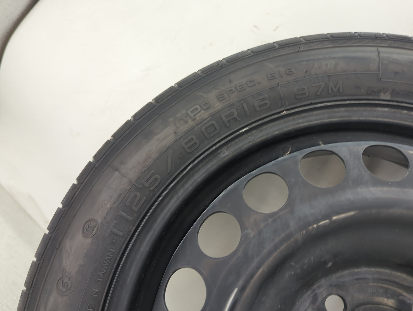 2016-2022 Chevrolet Malibu Spare Donut Tire Wheel Rim Oem 1486930 - Oemusedautoparts1.com