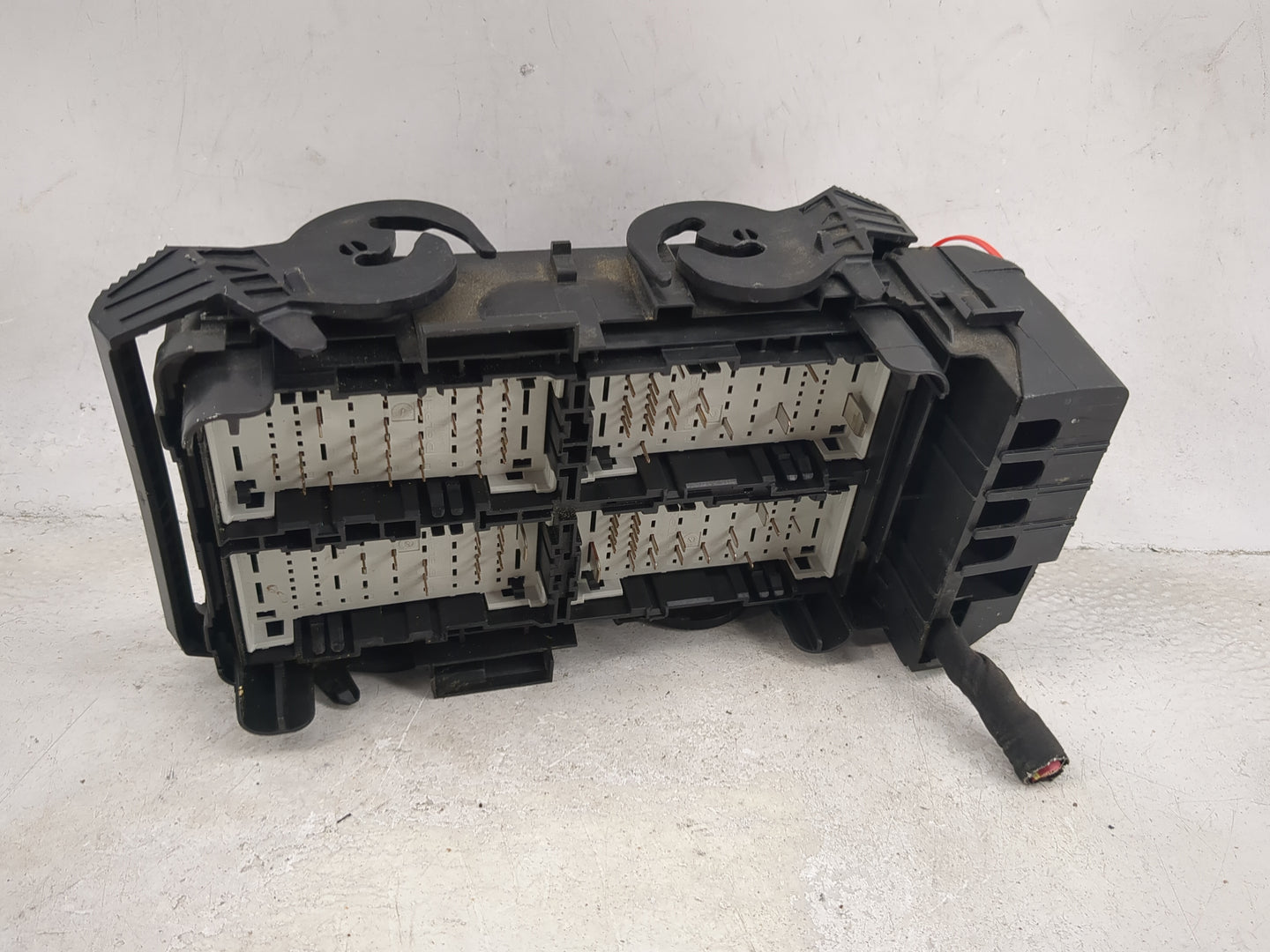 2023 Chevrolet Malibu Fusebox Fuse Box Panel Relay Module P/N:13500128 13468934, 13500114, 13422668, 13468935, 85114017 Fits