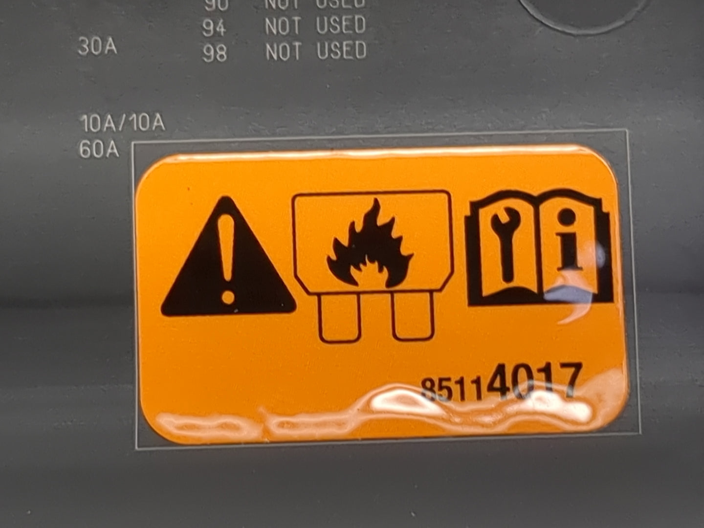 2023 Chevrolet Malibu Fusebox Fuse Box Panel Relay Module P/N:13500128 13468934, 13500114, 13422668, 13468935, 85114017 Fits