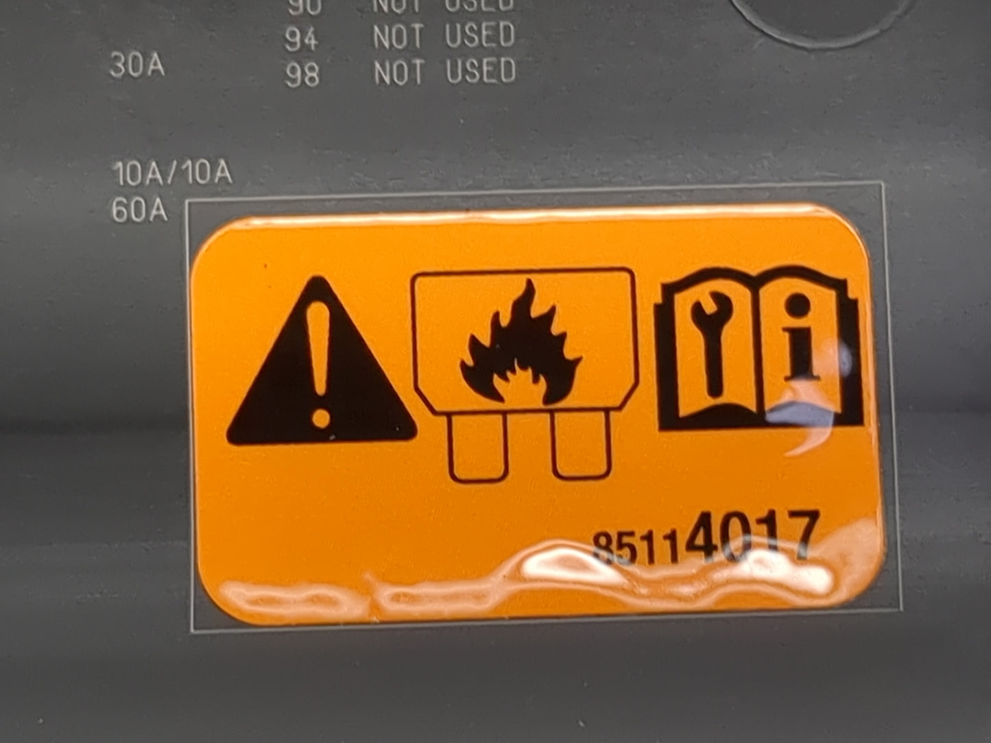 2023 Chevrolet Malibu Fusebox Fuse Box Panel Relay Module P/N:13500128 13468934, 13500114, 13422668, 13468935, 85114017 Fits