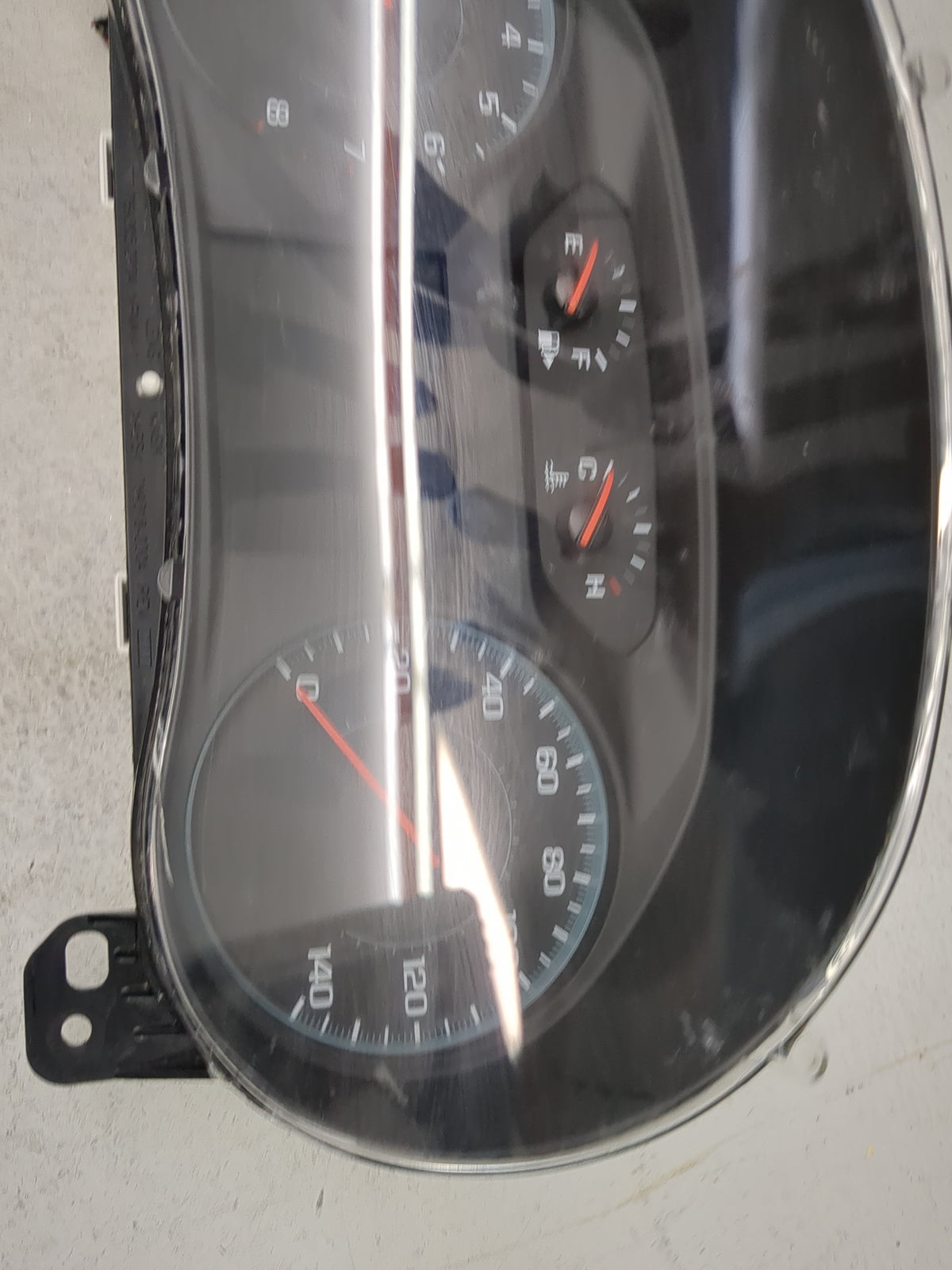 2023 Chevrolet Malibu Instrument Cluster Speedometer Gauges P/N:42786792 8222316A67920358 Miles:87K Fits OEM Used Auto Parts