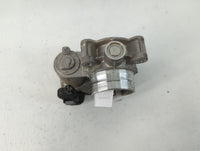 2016-2021 Chevrolet Malibu Throttle Body P/N:12671379AA Fits Fits 2016 2017 2018 2019 2020 2021 2022 OEM Used Auto Parts - O