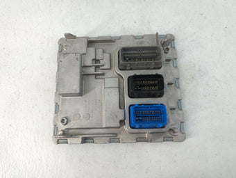 compare product 2020-2021 Chevrolet Malibu PCM Engine Control Computer ECU ECM PCU OEM P/N:12727139 Fits Fits 2020 2021 2022 OEM Used Auto Parts