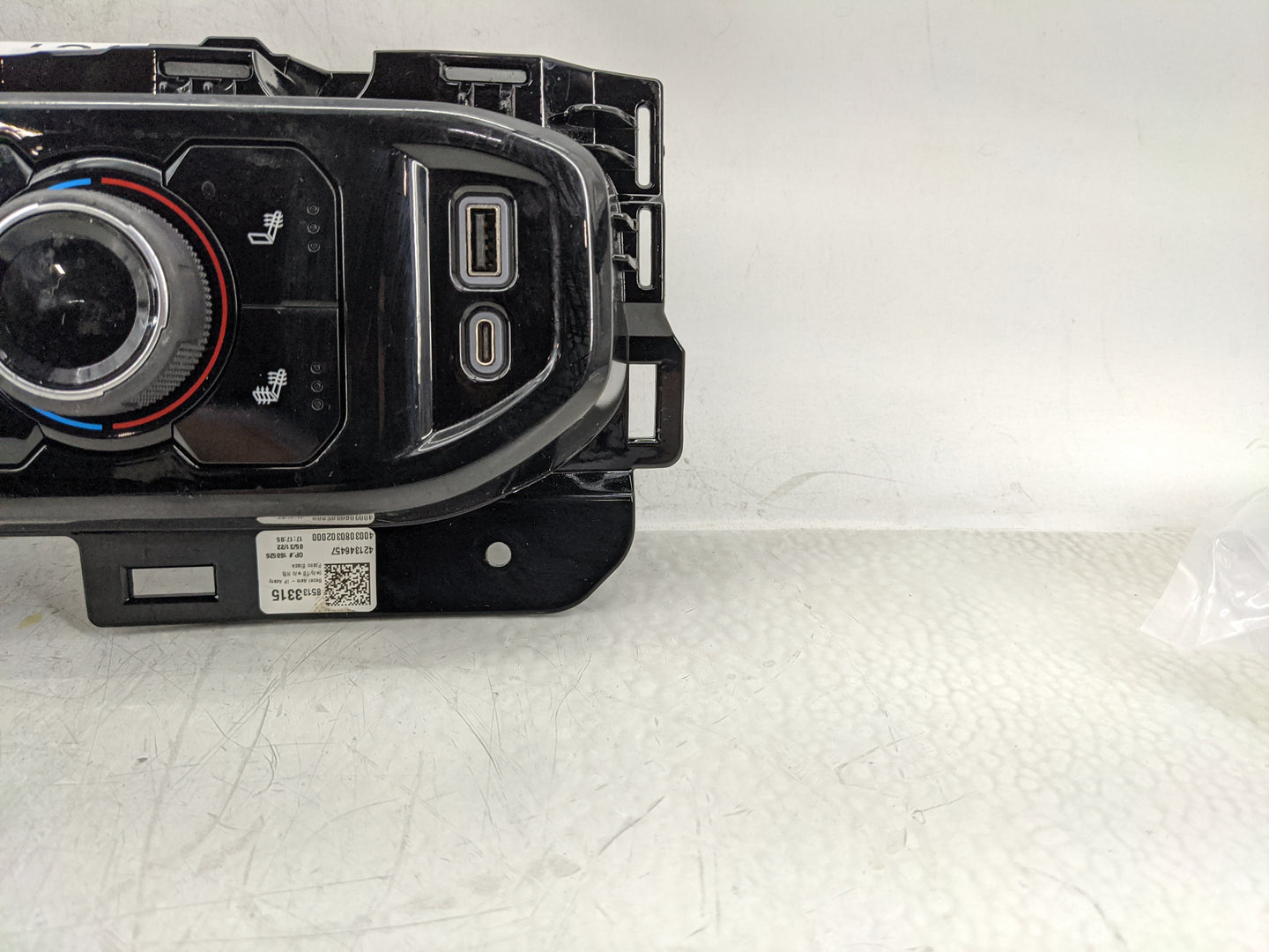 2023 Chevrolet Silverado 1500 Climate Control Module Temperature AC/Heater Replacement P/N:000235226 87840691 Fits OEM Used 
