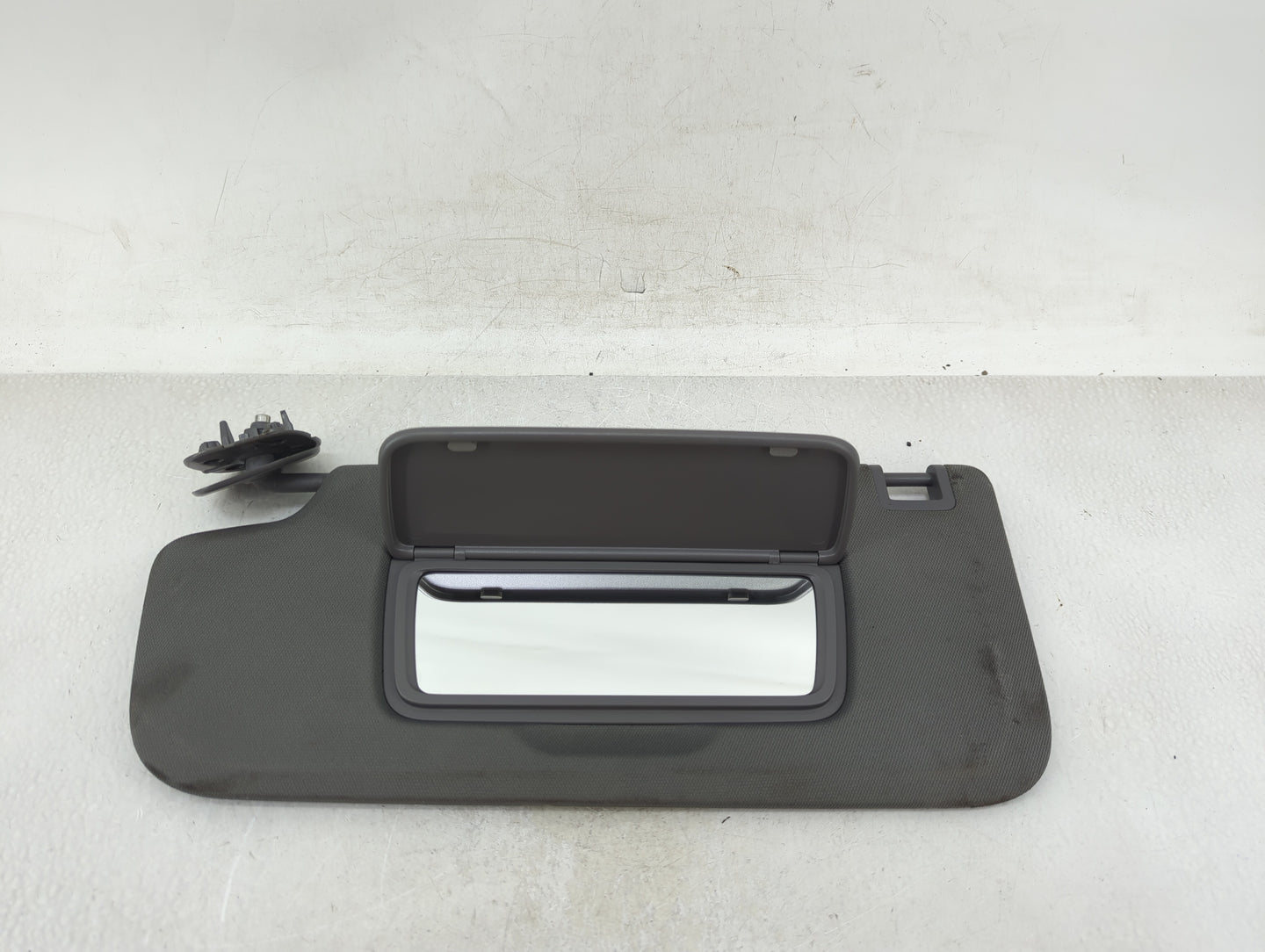 2019-2022 Chevrolet Silverado 1500 Sun Visor Shade Replacement Driver Left Mirror Fits Fits 2019 2020 2021 2022 OEM Used Aut