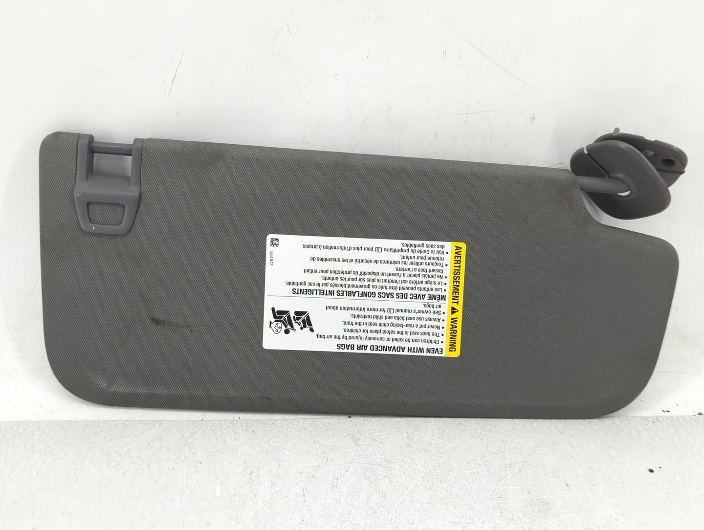 2019-2022 Chevrolet Silverado 1500 Sun Visor Shade Replacement Driver Left Mirror Fits Fits 2019 2020 2021 2022 OEM Used Aut
