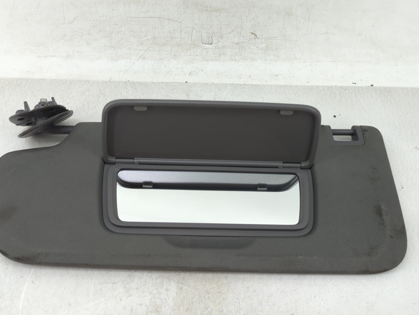 2019-2022 Chevrolet Silverado 1500 Sun Visor Shade Replacement Driver Left Mirror Fits Fits 2019 2020 2021 2022 OEM Used Aut