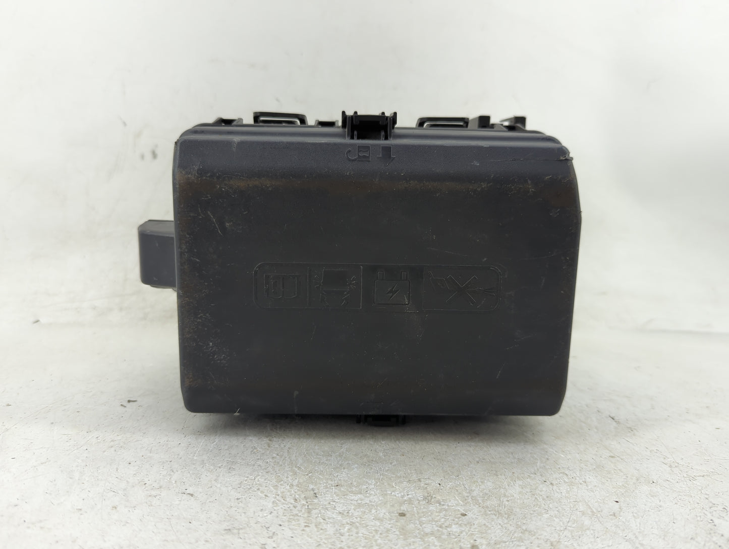 2022 Chevrolet Silverado 1500 Fusebox Fuse Box Panel Relay Module P/N:85655313 Fits OEM Used Auto Parts - Oemusedautoparts1.