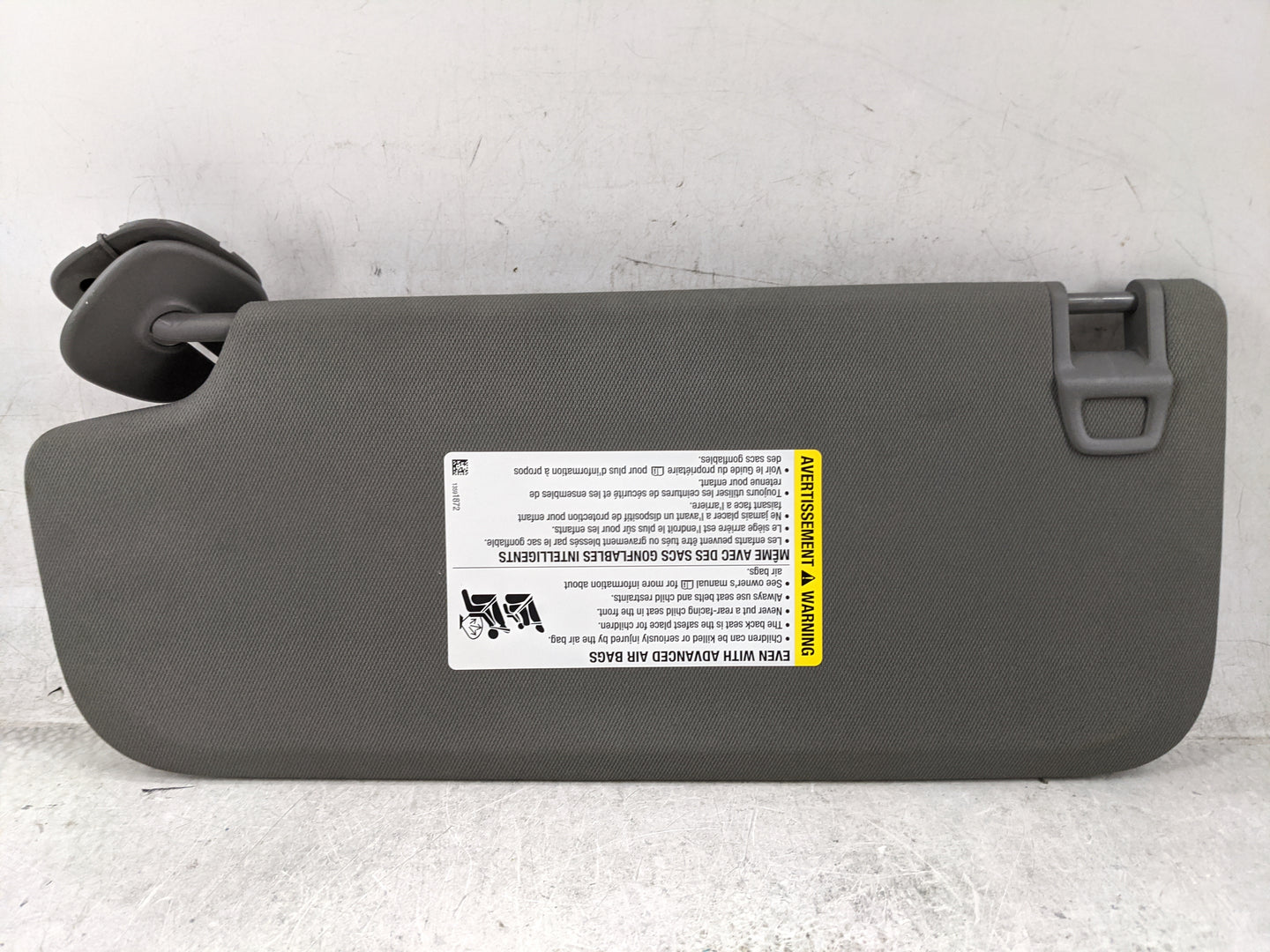 2019-2022 Chevrolet Silverado 1500 Sun Visor Shade Replacement Passenger Right Mirror Fits Fits 2019 2020 2021 2022 OEM Used