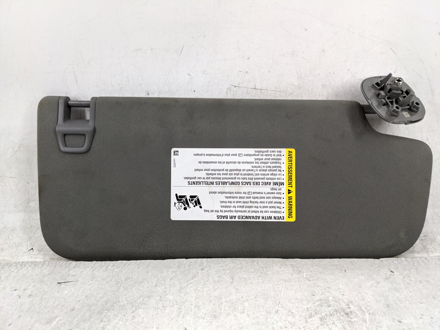 2019-2022 Chevrolet Silverado 1500 Sun Visor Shade Replacement Driver Left Mirror Fits Fits 2019 2020 2021 2022 OEM Used Aut