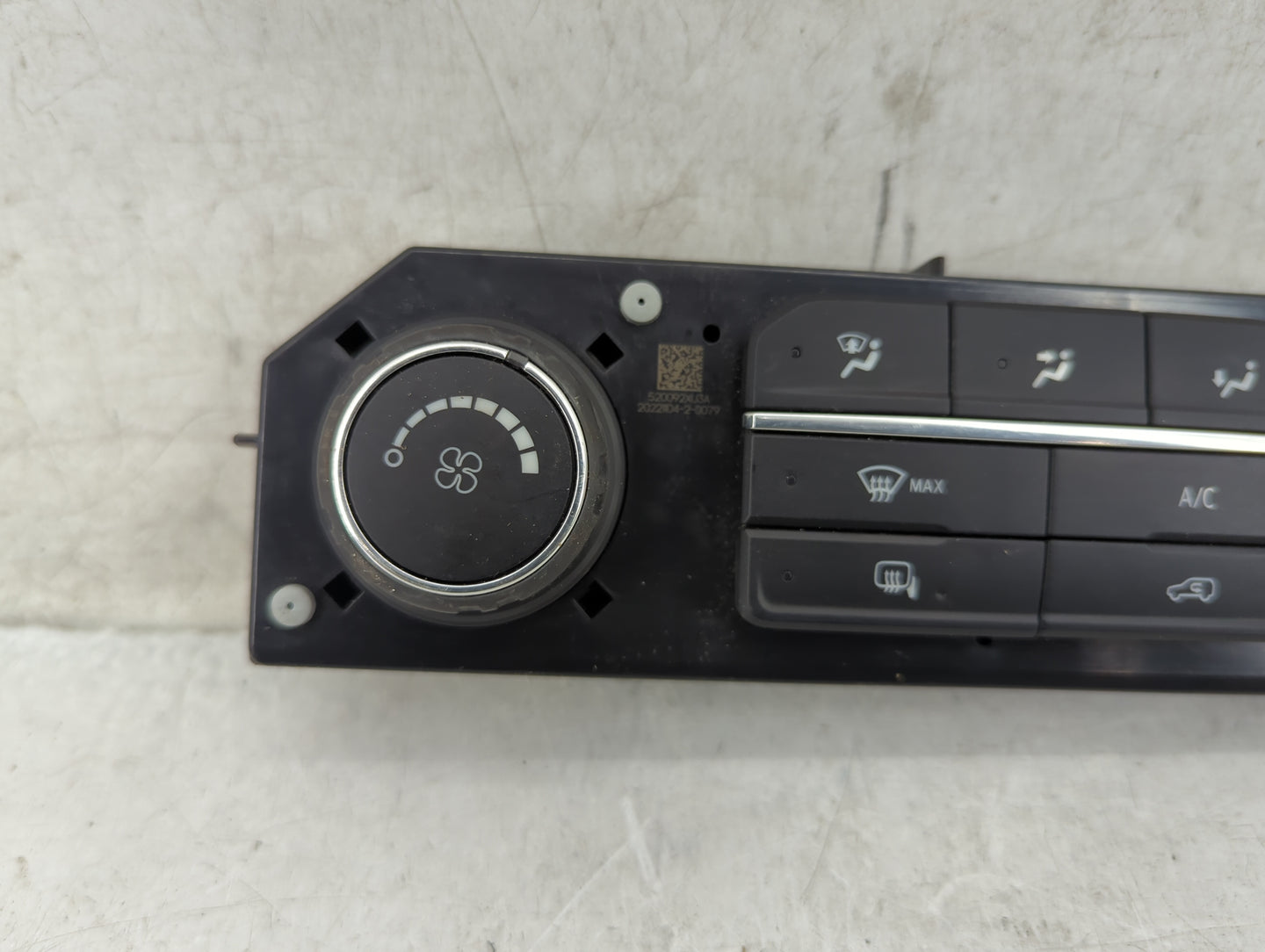 2023 Chevrolet Silverado 2500 Climate Control Module Temperature AC/Heater Replacement P/N:84542733 Fits Fits 2019 2020 2021