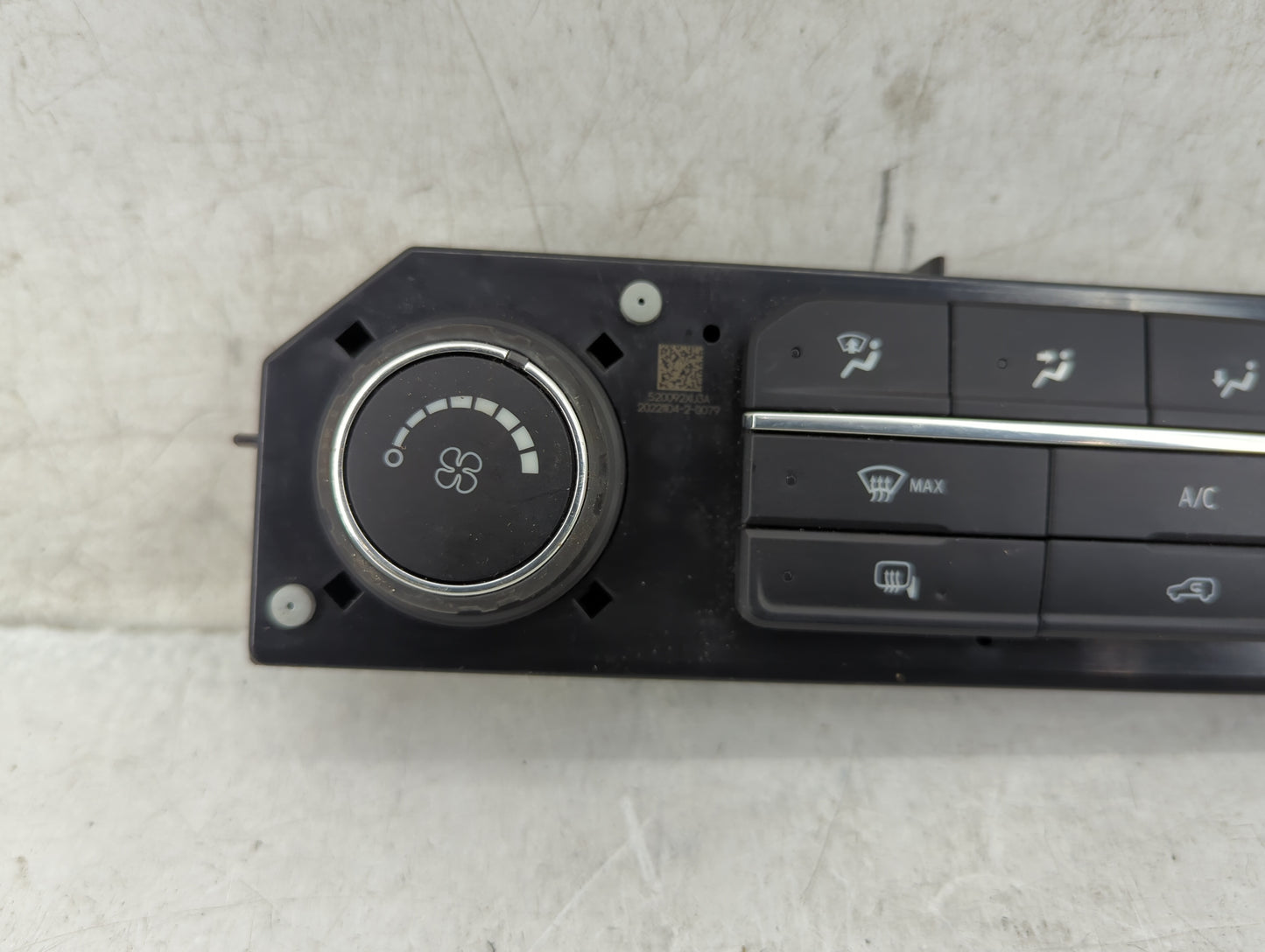 2023 Chevrolet Silverado 2500 Climate Control Module Temperature AC/Heater Replacement P/N:84542733 Fits Fits 2019 2020 2021