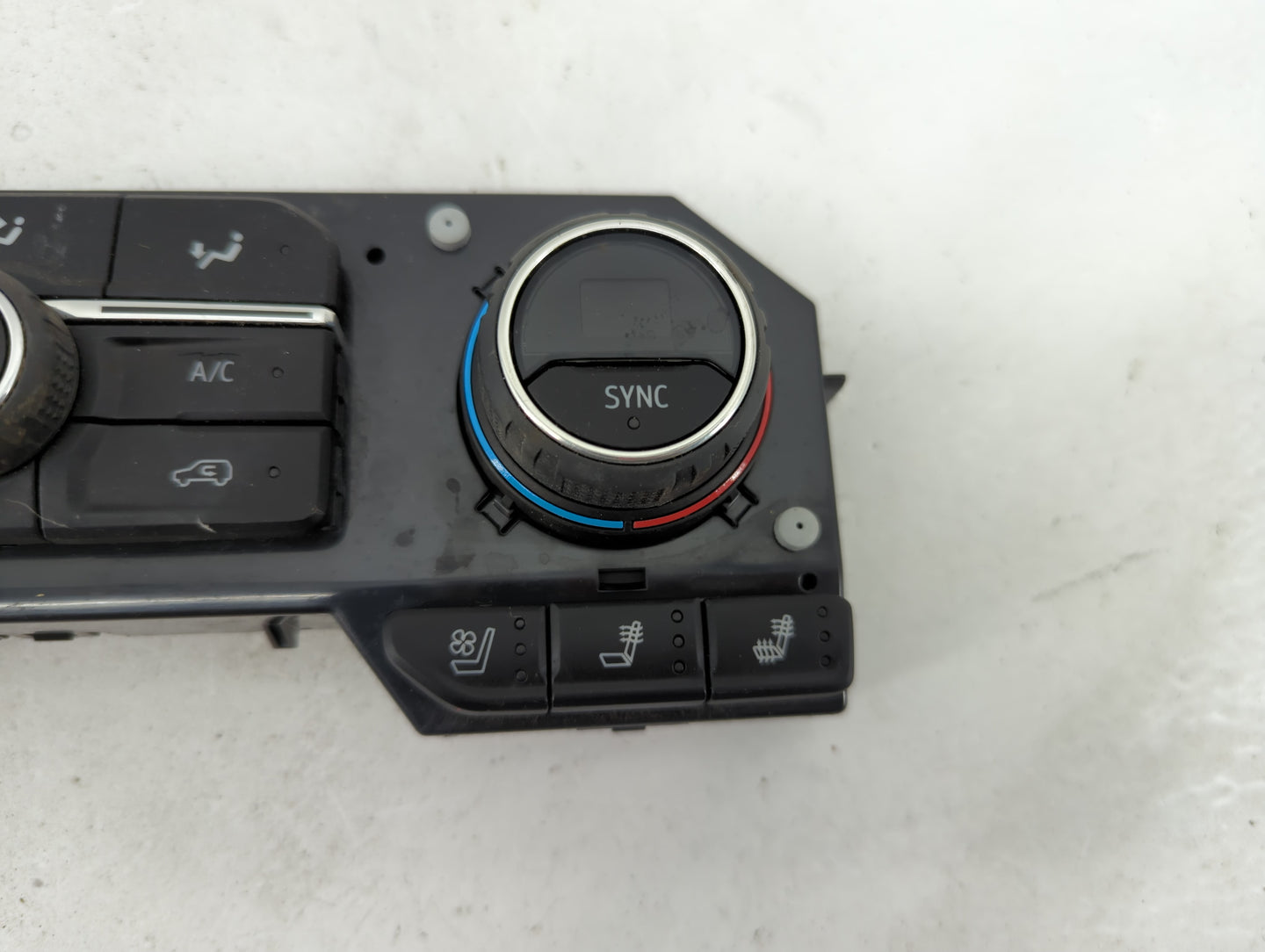 2023 Chevrolet Silverado 2500 Climate Control Module Temperature AC/Heater Replacement P/N:815372982 84692240 Fits Fits 2020