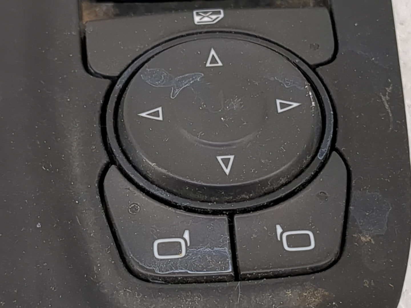 2023 Chevrolet Silverado 2500 Master Power Window Switch Replacement Driver Side Left P/N:84699725 D1A231A Fits OEM Used Aut