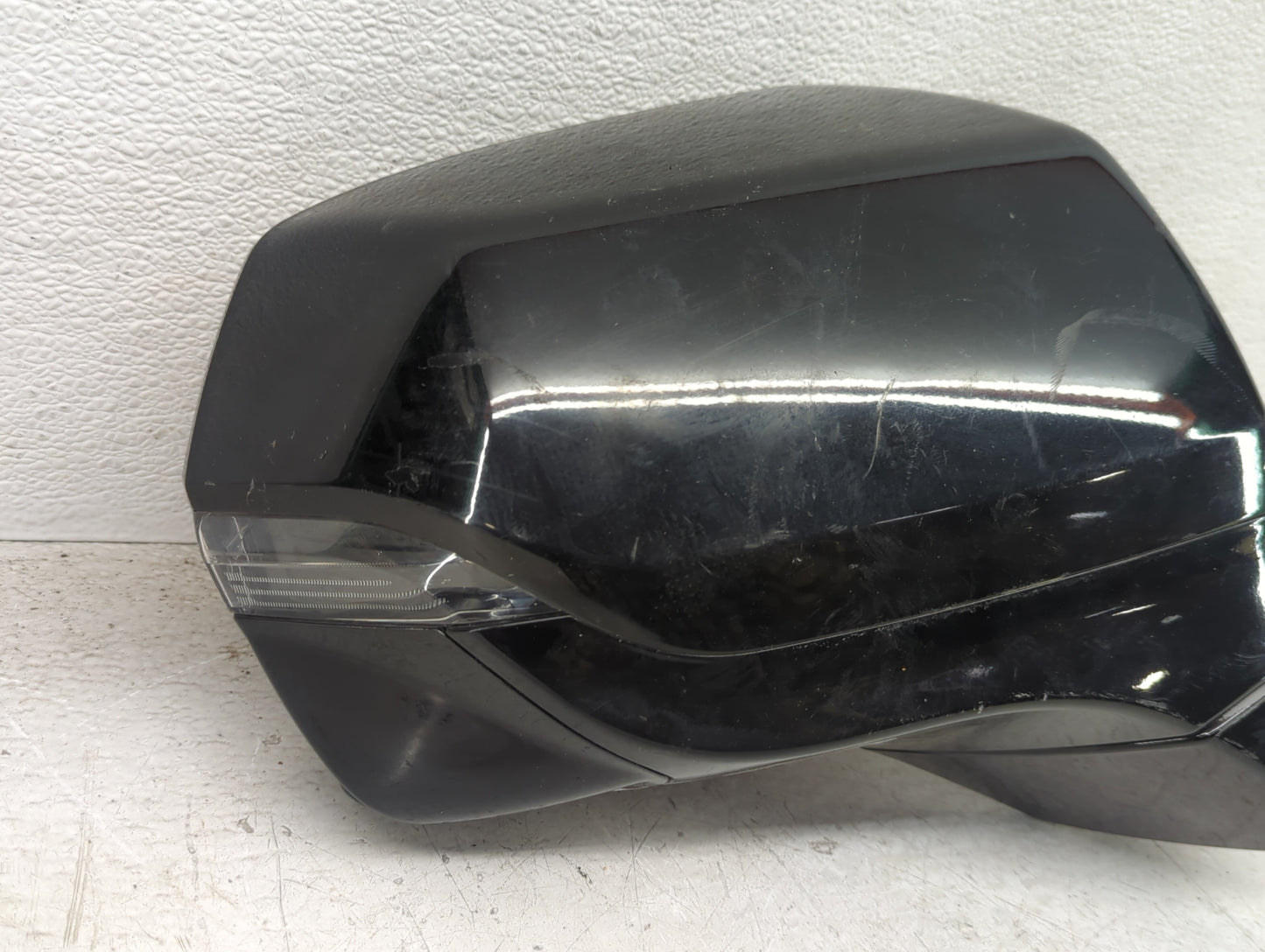 2023 Chevrolet Suburban Passenger Side View Mirror - Right Door Mirror OEM Used - Oemusedautoparts1.com