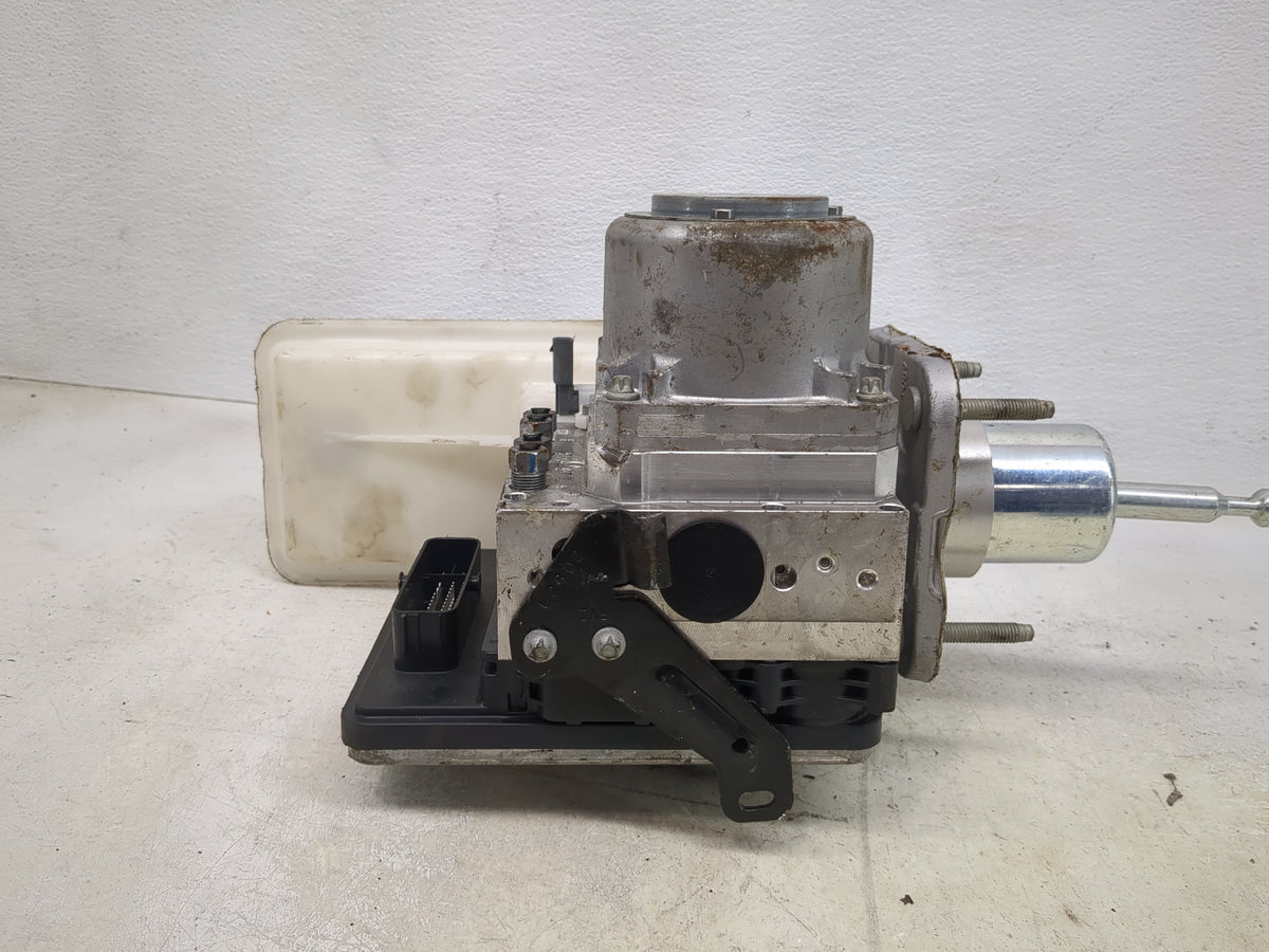 2023 Chevrolet Tahoe Anti-Lock Brake ABS Pump Module Actuator OEM P/N:68274142AC SEQ01748530, A014U202, TMBOL2571L0936 Fits 