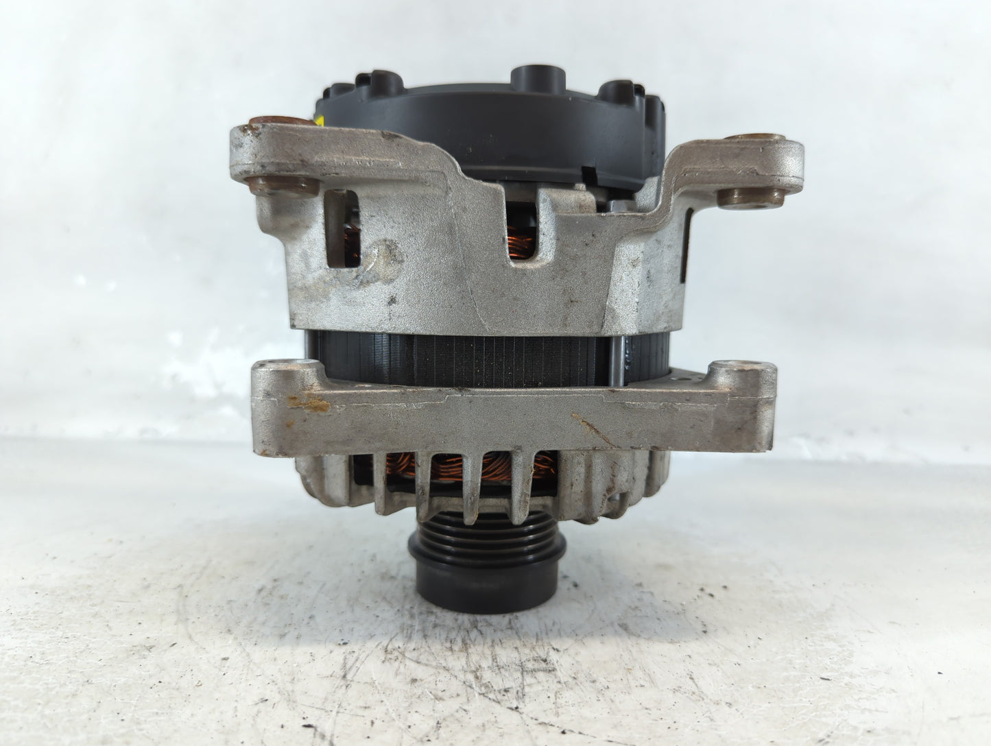 2021-2022 Chevrolet Trailblazer Alternator Replacement Generator Charging Assembly Engine OEM P/N:42798617 Fits OEM Used Aut