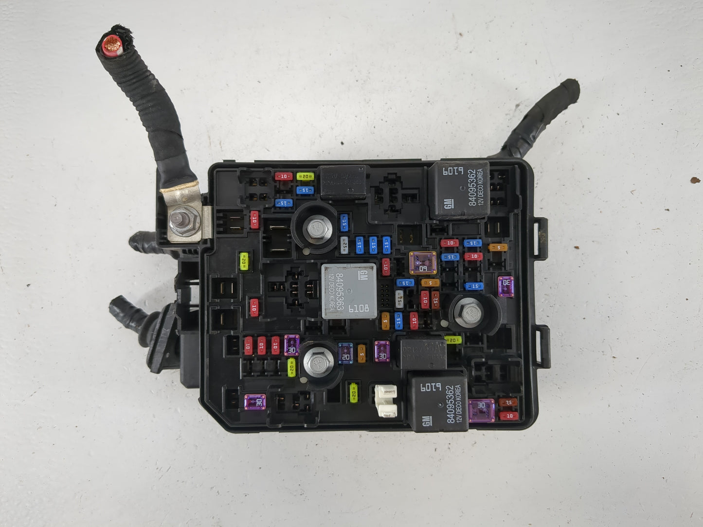 2023 Chevrolet Trailblazer Fusebox Fuse Box Panel Relay Module P/N:42823943 Fits OEM Used Auto Parts - Oemusedautoparts1.com