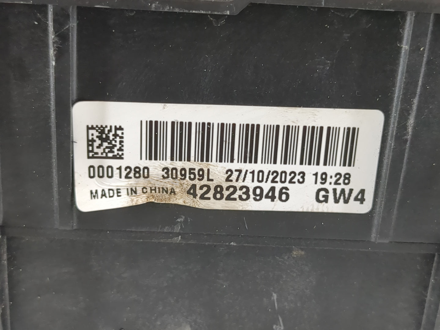 2023 Chevrolet Trailblazer Fusebox Fuse Box Panel Relay Module P/N:42823946 Fits OEM Used Auto Parts - Oemusedautoparts1.com