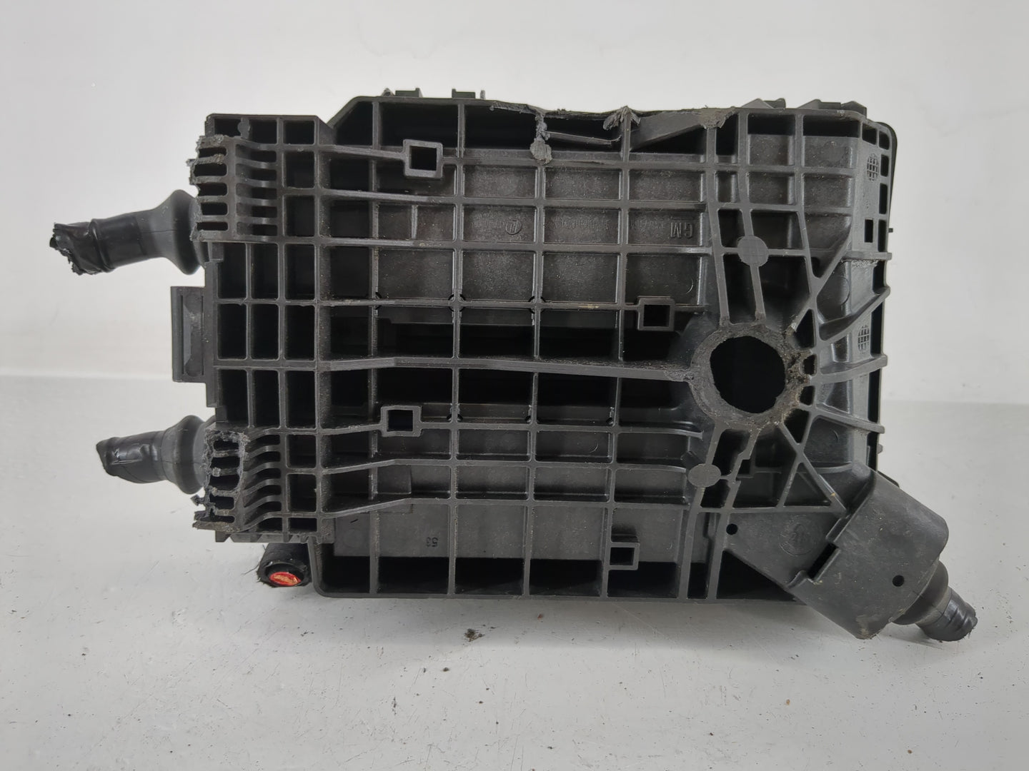 2023 Chevrolet Trailblazer Fusebox Fuse Box Panel Relay Module P/N:42823946 Fits OEM Used Auto Parts - Oemusedautoparts1.com