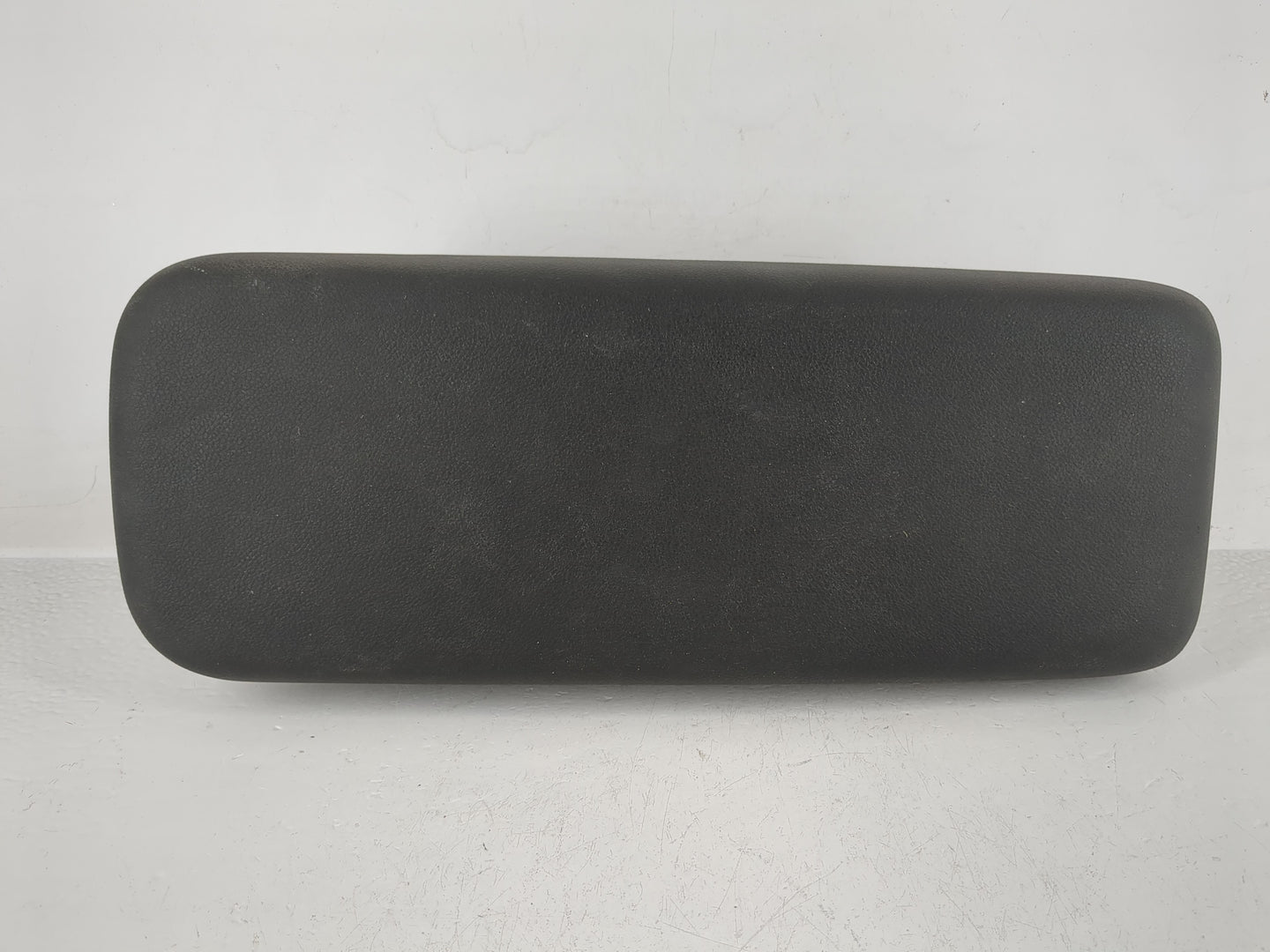 2021-2022 Chevrolet Trailblazer Center Console Armrest Cover Lid Fits Fits 2021 2022 OEM Used Auto Parts - Oemusedautoparts1