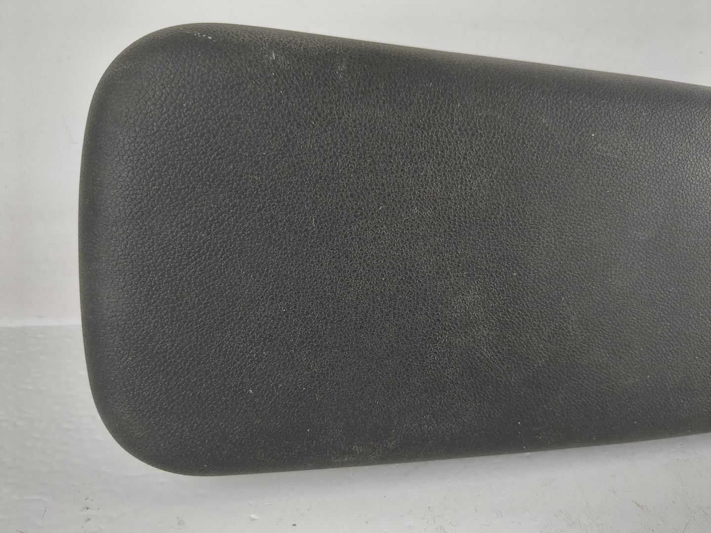 2021-2022 Chevrolet Trailblazer Center Console Armrest Cover Lid Fits Fits 2021 2022 OEM Used Auto Parts - Oemusedautoparts1